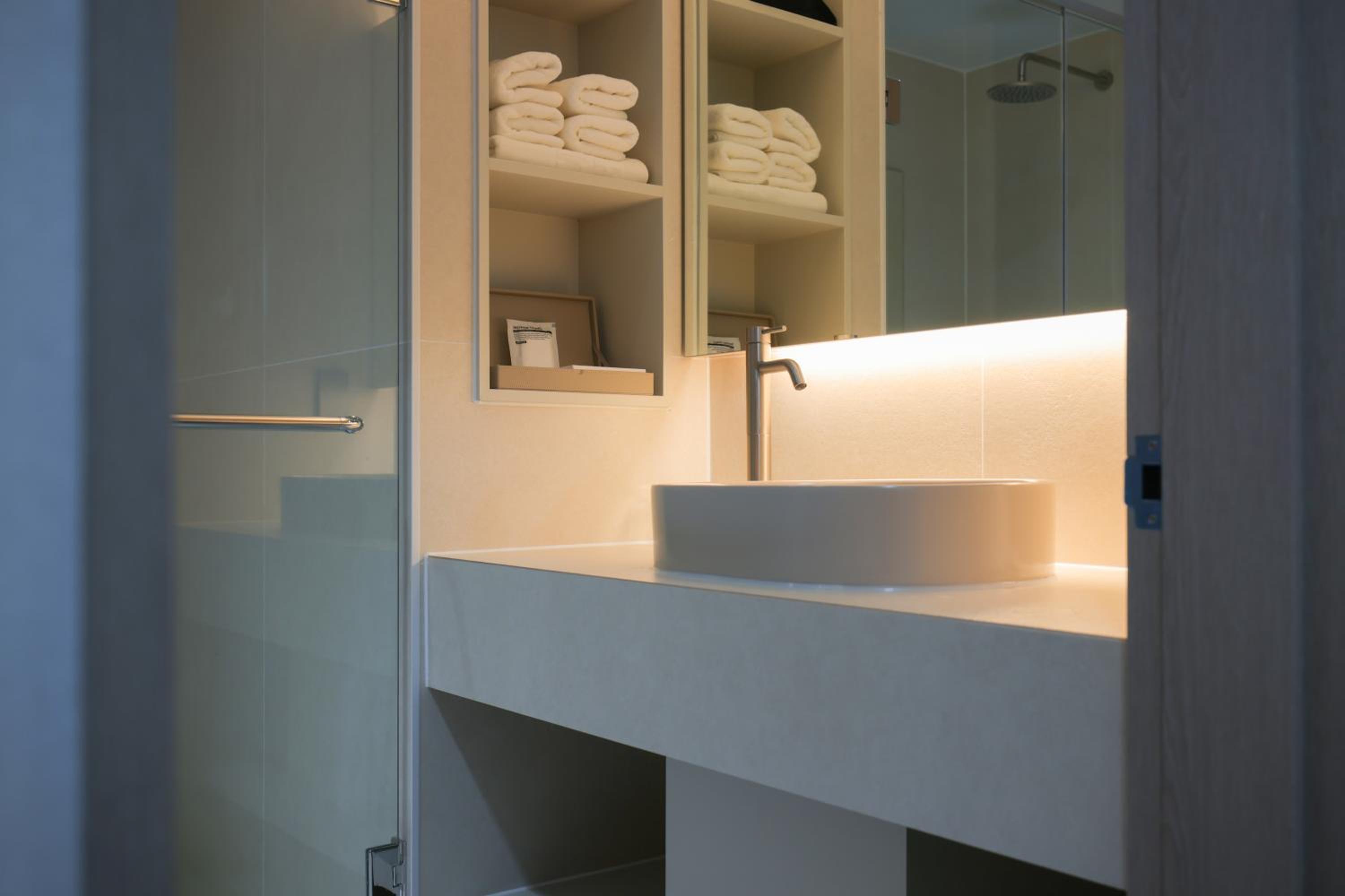 Junior Twin Suite - Photo 22