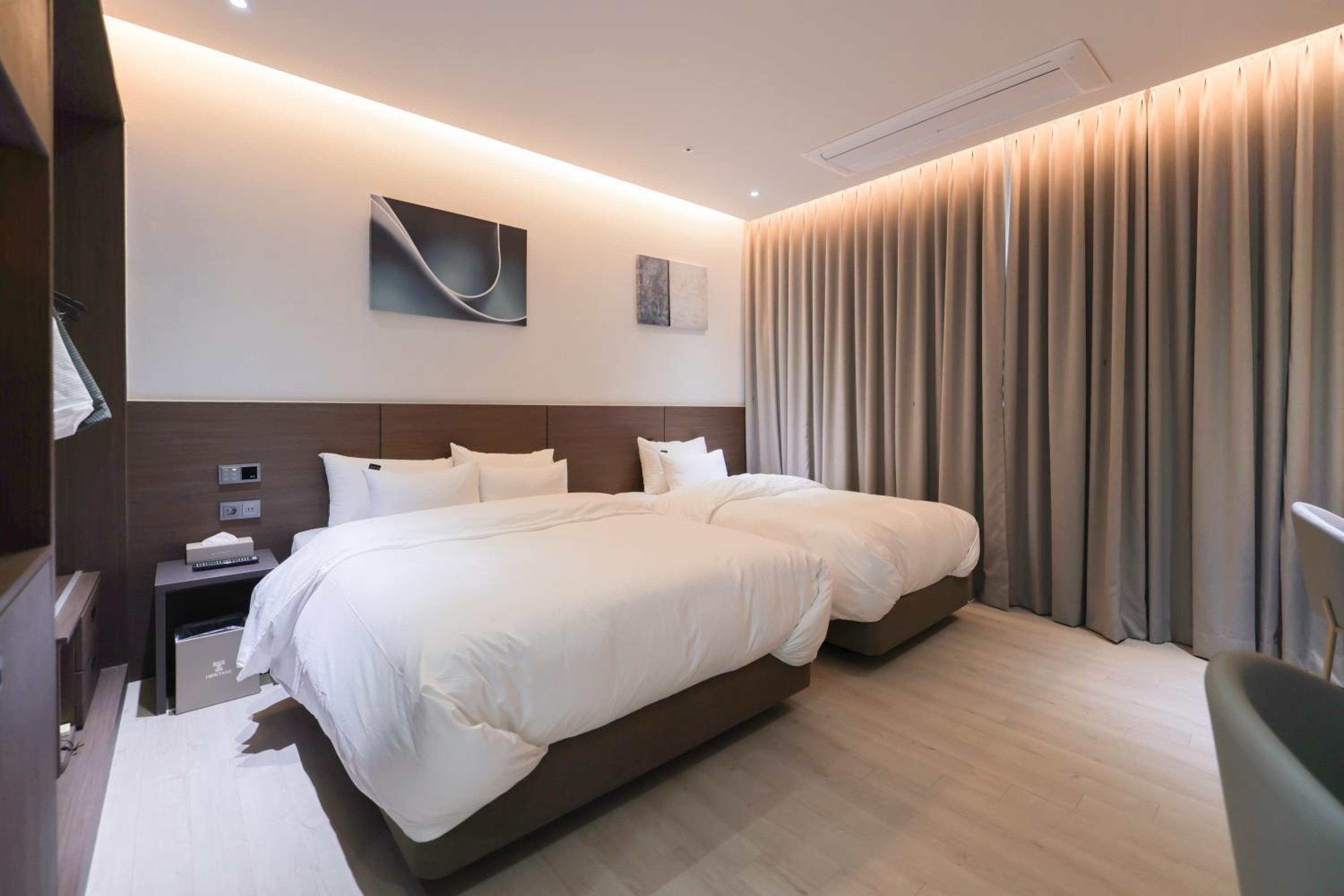 Junior Twin Suite - Photo 6