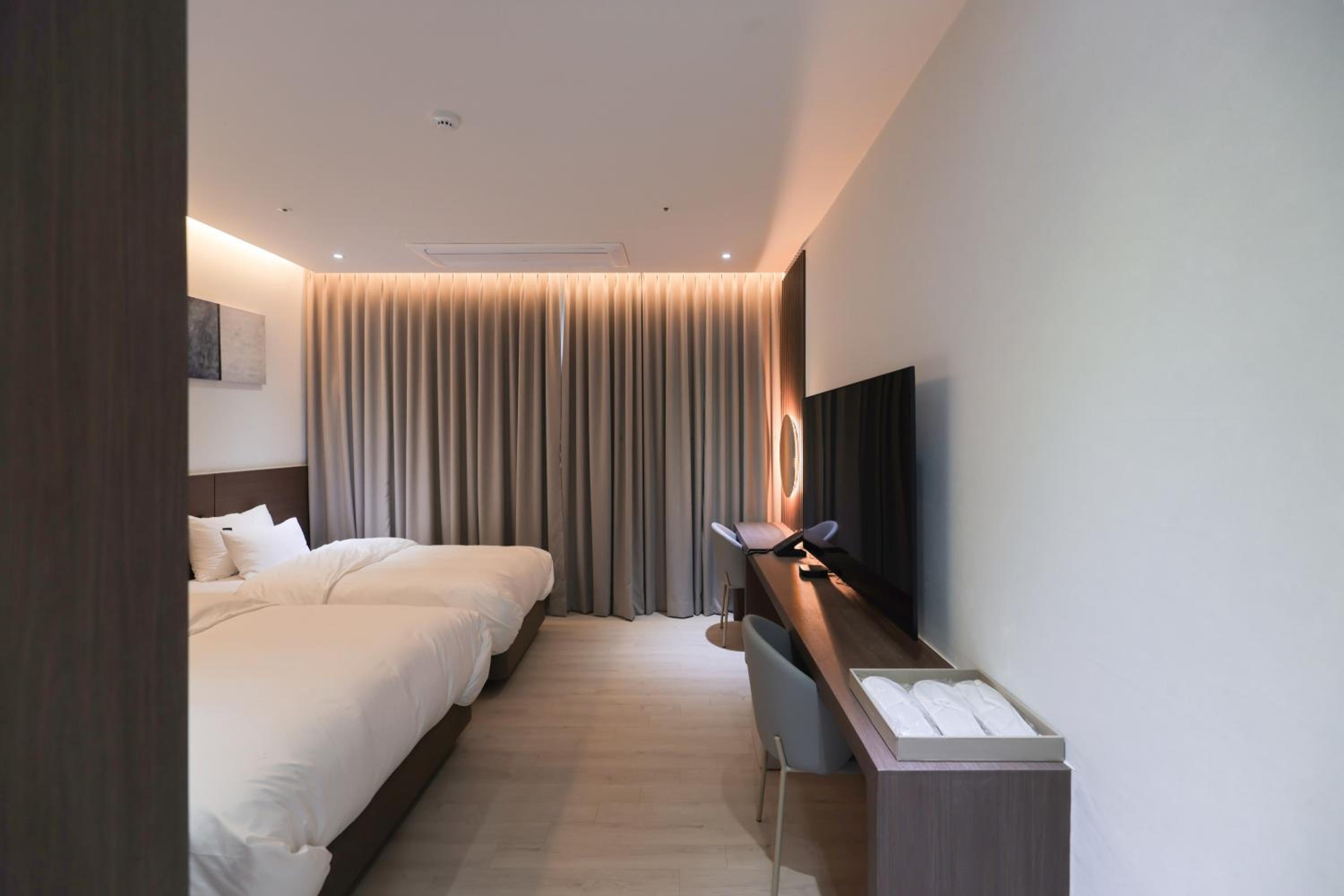 Junior Twin Suite - Photo 9