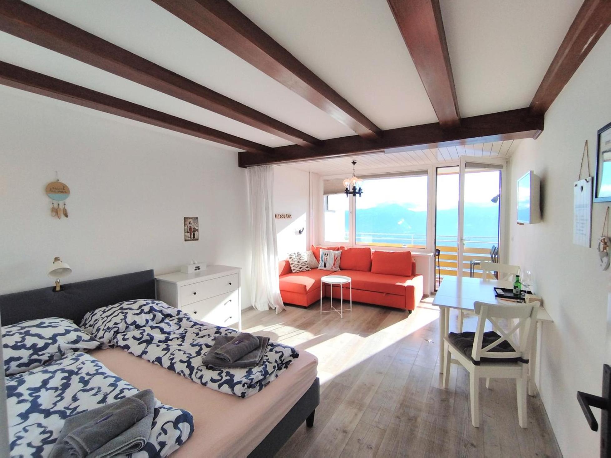 Apartment with Balcony photo 1