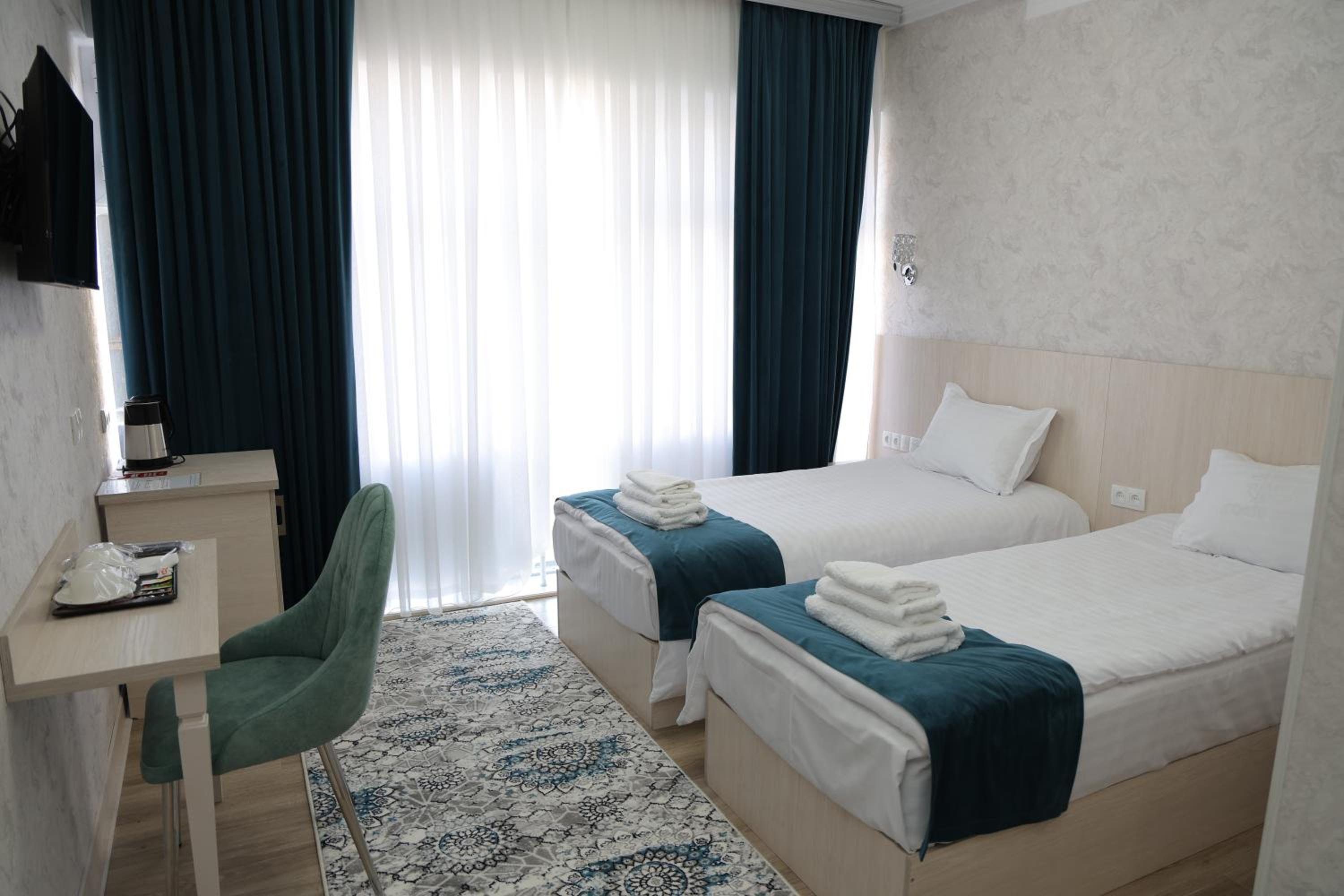 Superior Double or Twin Room photo 2
