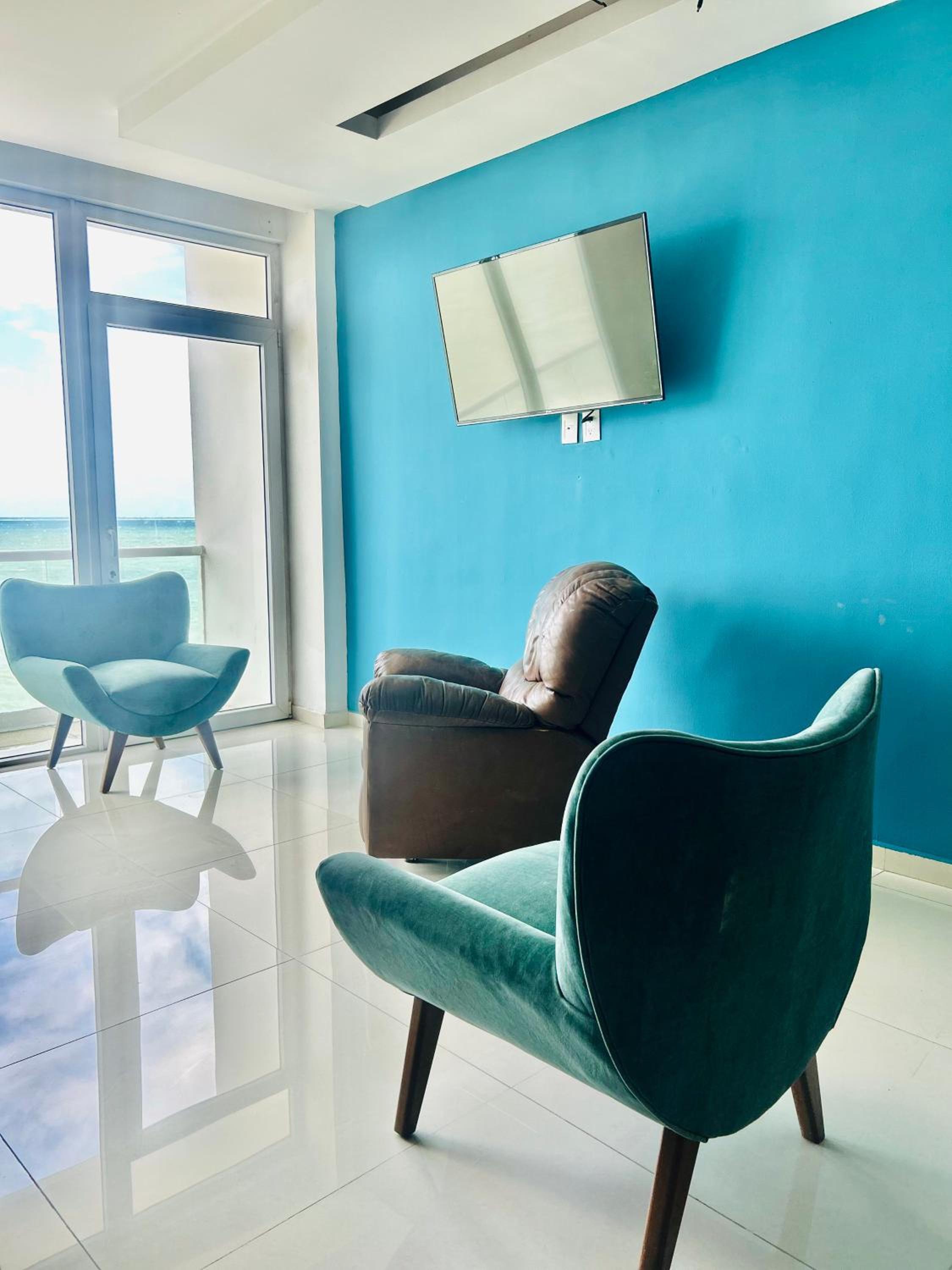 Three-Bedroom Apartment with Water View photo 1