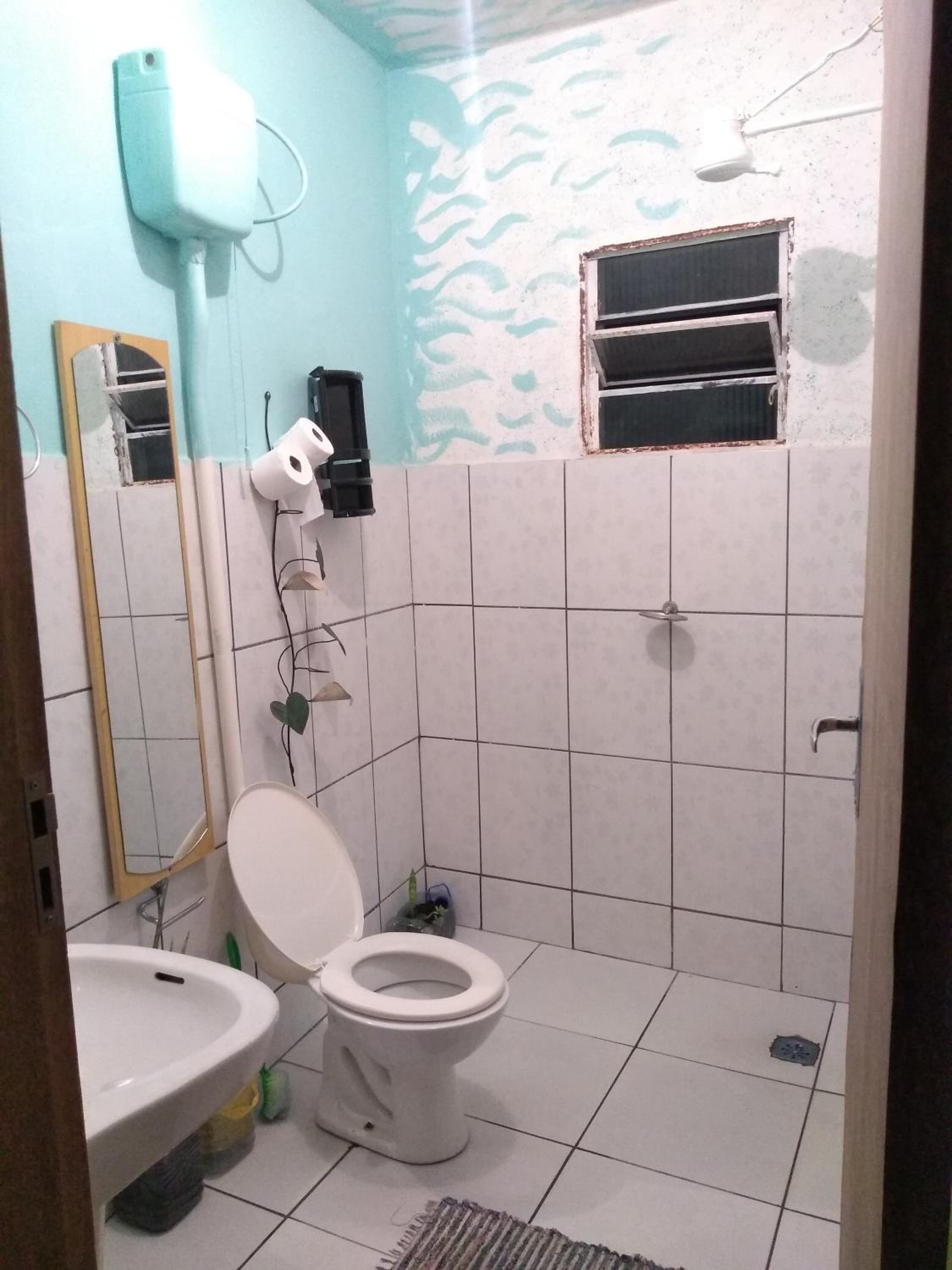 Economy Quadruple Room with Shared Bathroom photo 3