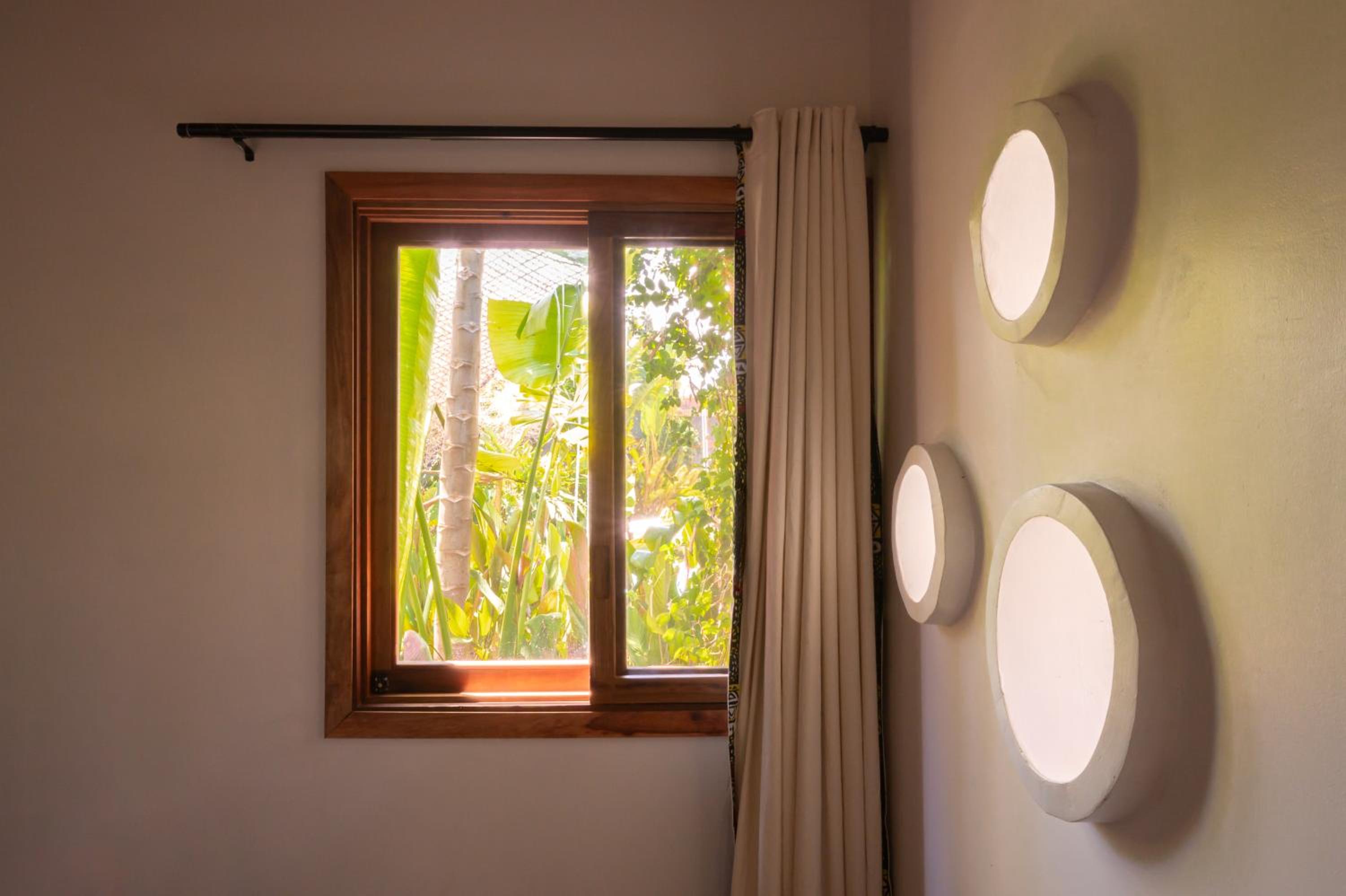 Bungalow with Garden View - Photo 8