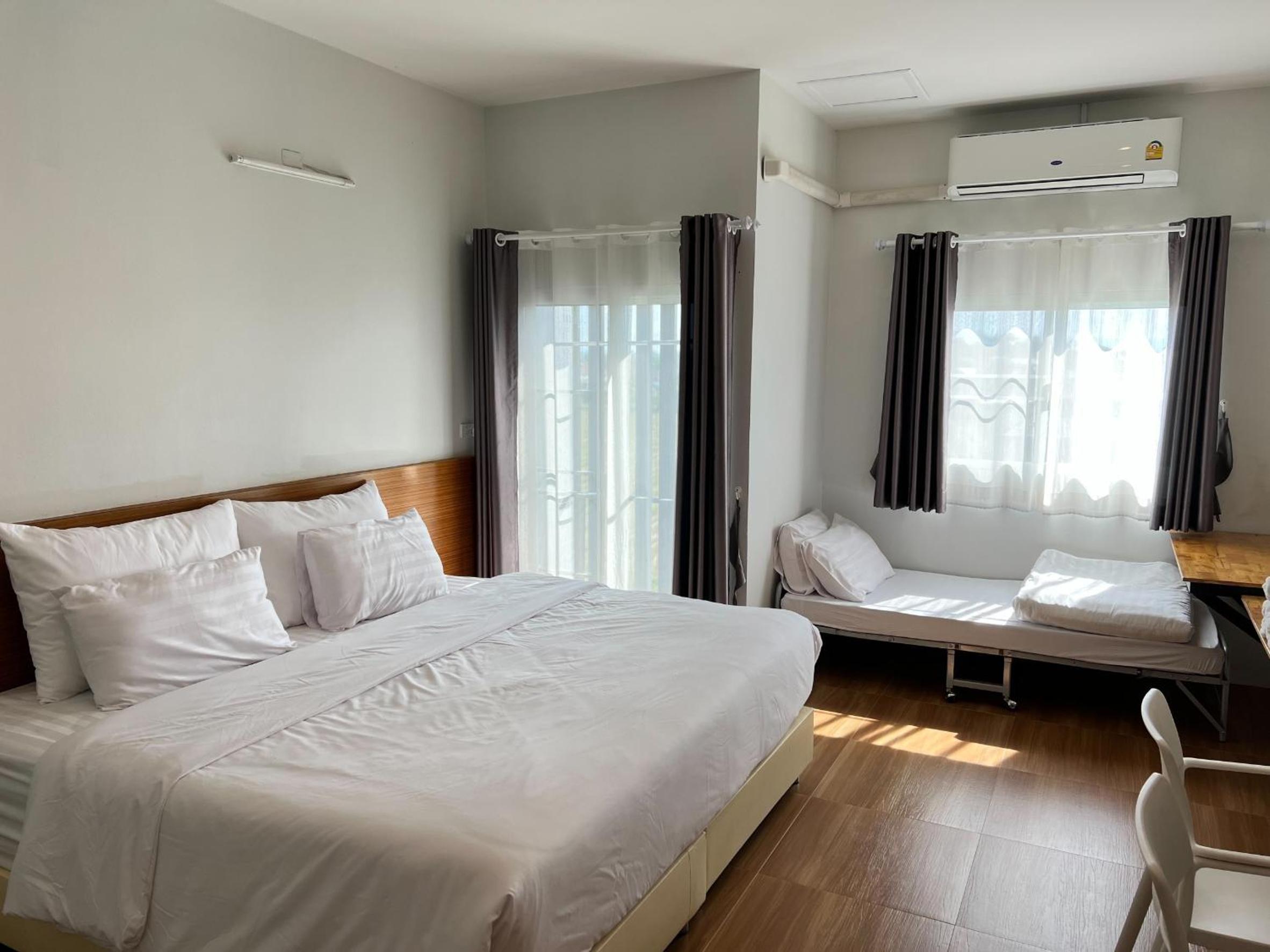 Standard Triple Room photo 2