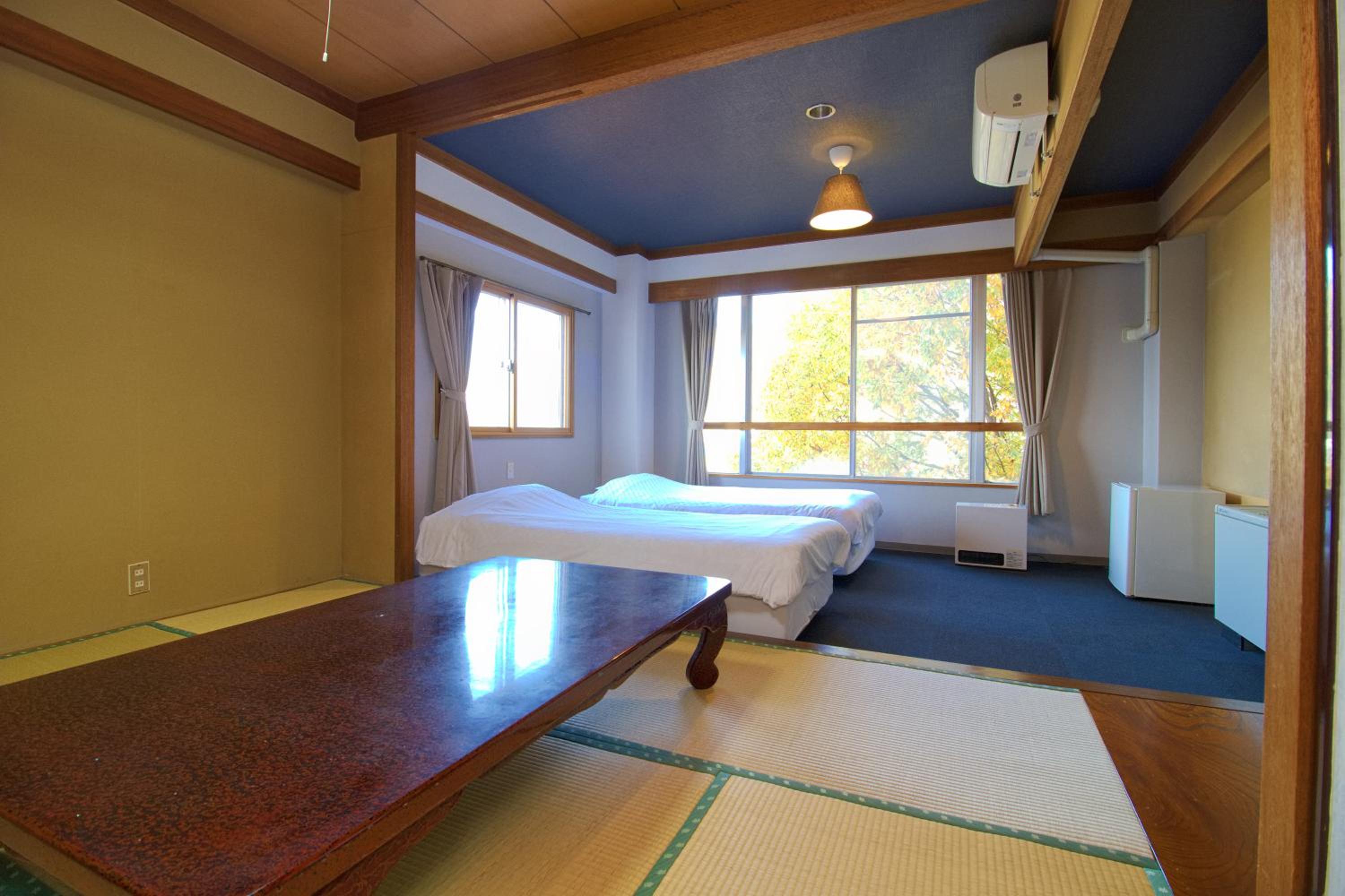 Modern Japanese-Style Twin Room photo 2