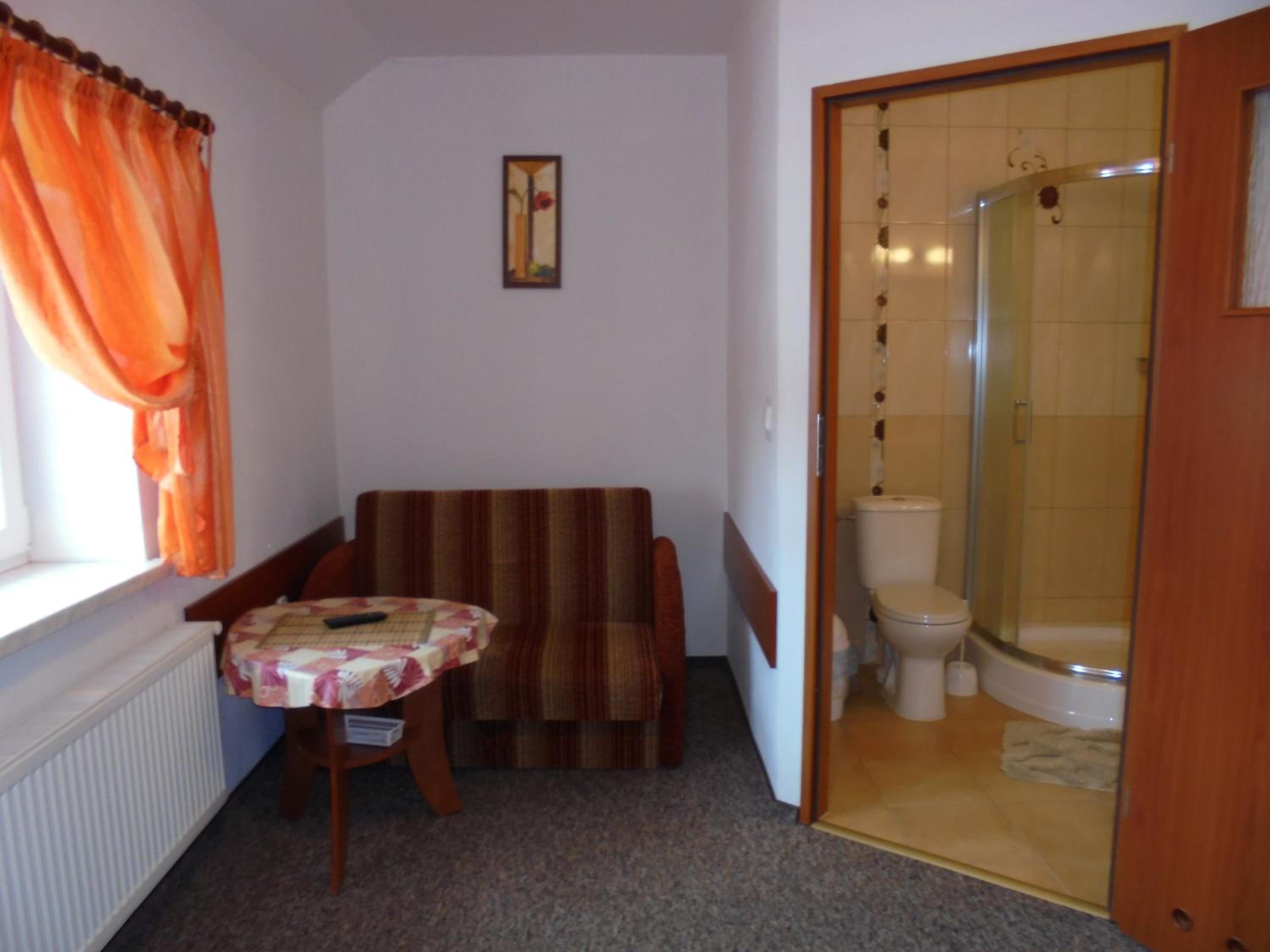 Triple Room with Private Bathroom photo 1