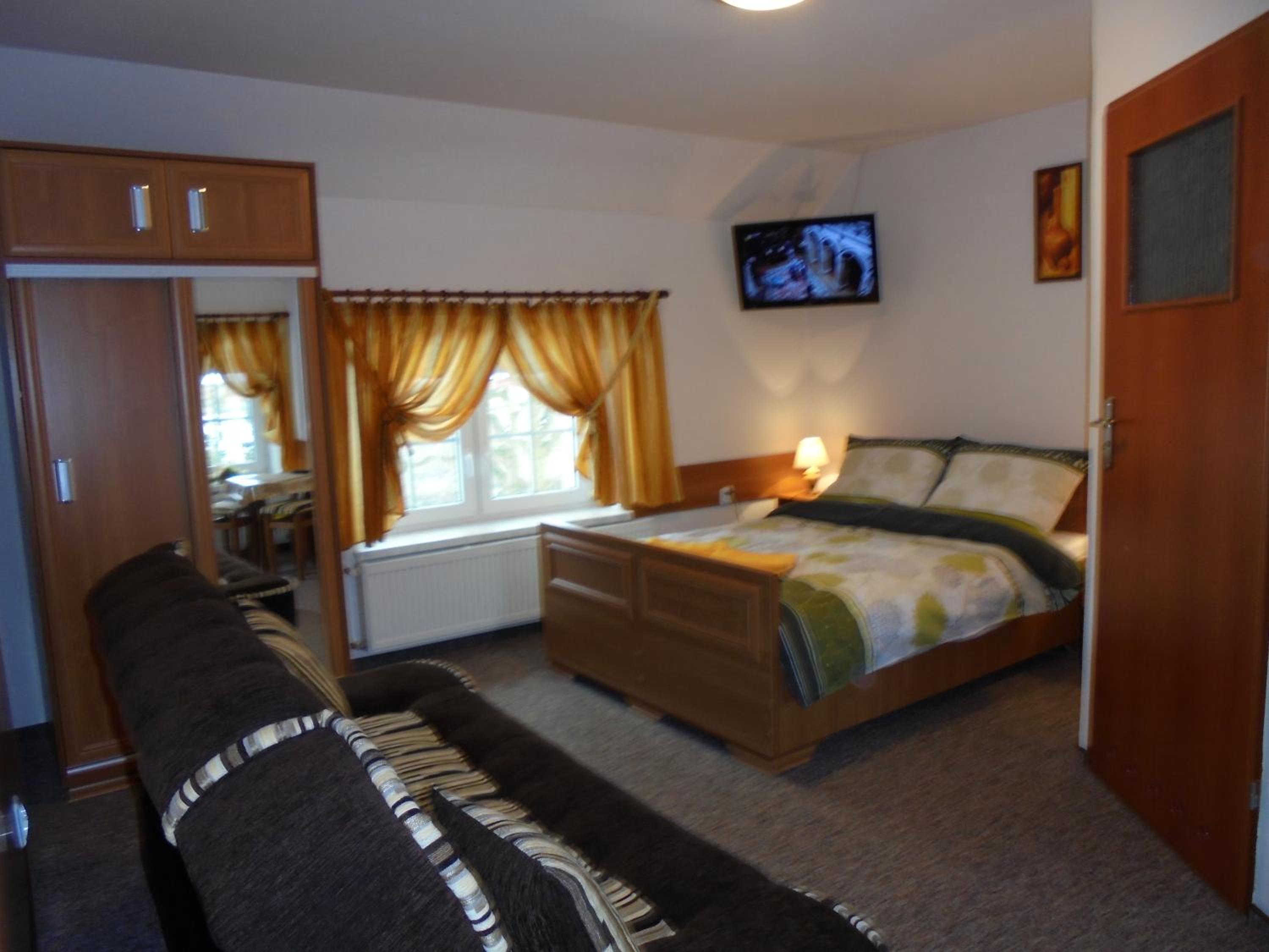 Double Room with Private Bathroom photo 1