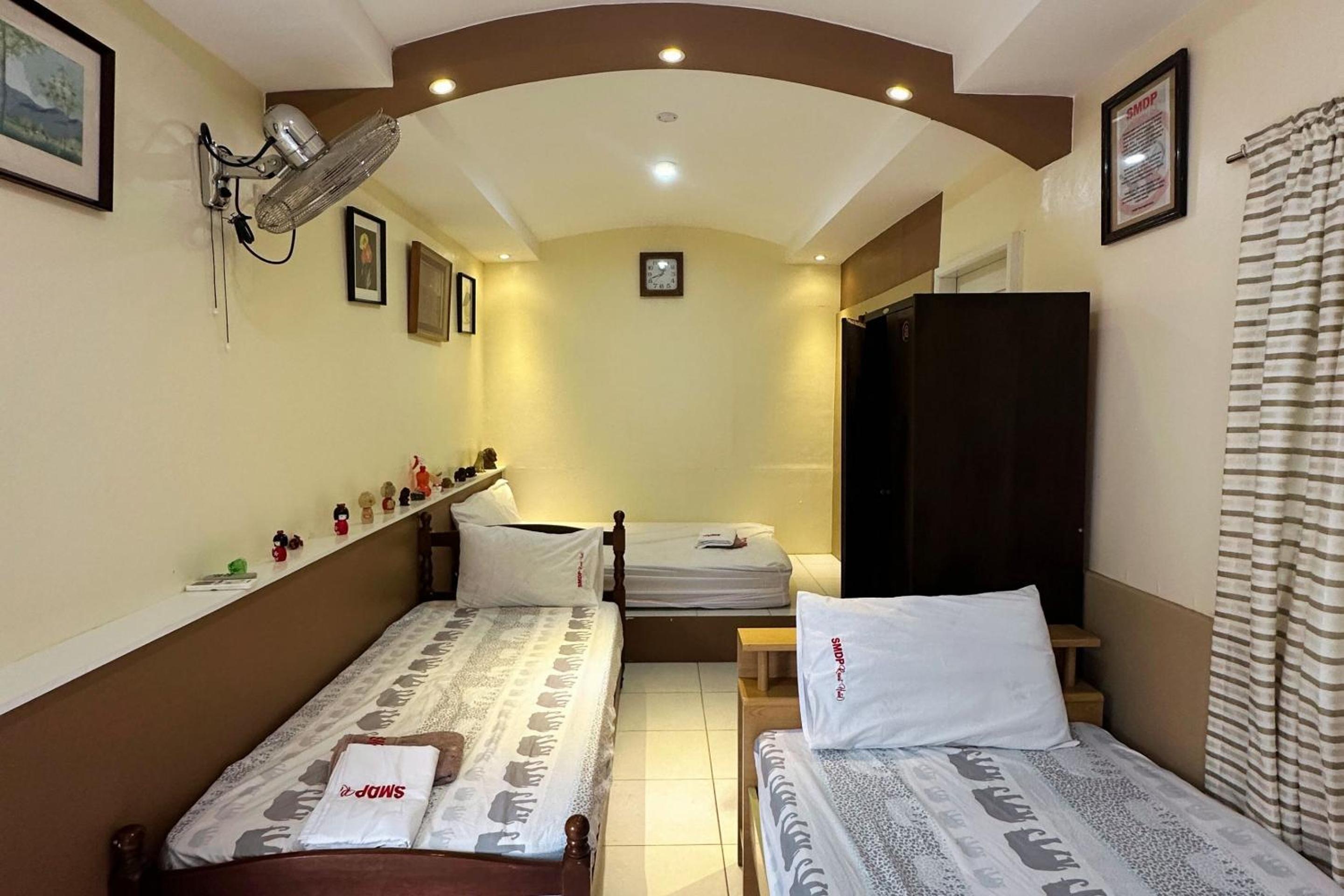Deluxe Room - Photo 2