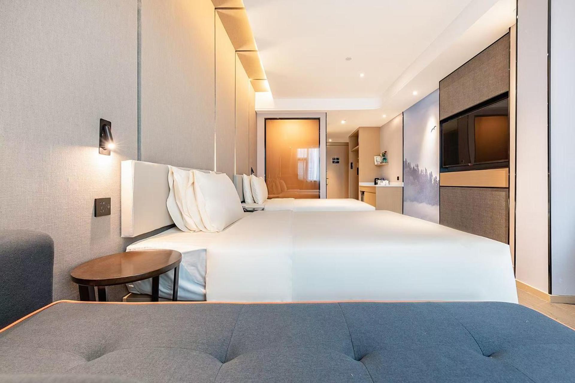 Jimu Family Room