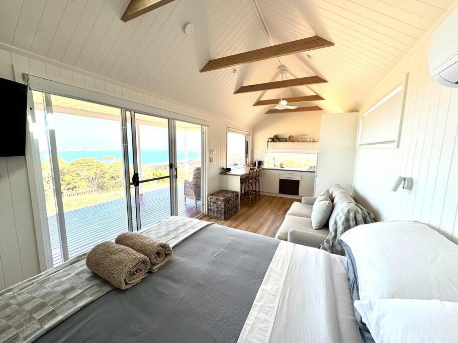One-Bedroom House photo 3