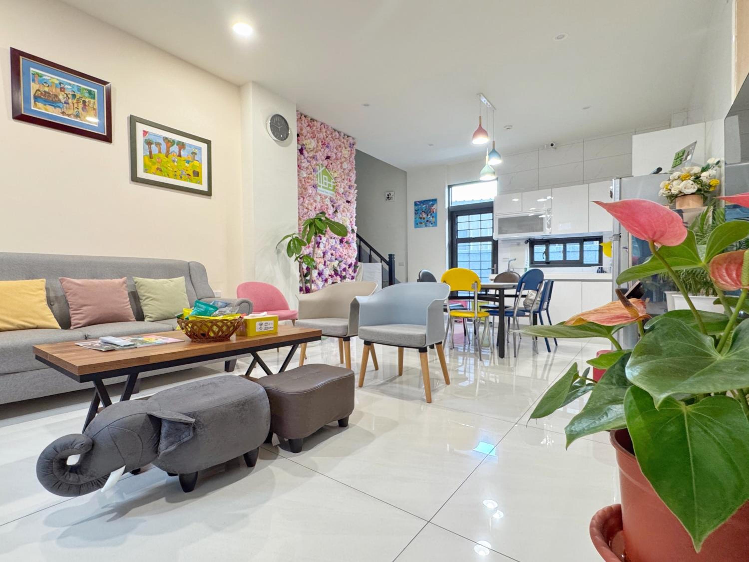 Four-Bedroom House photo 1