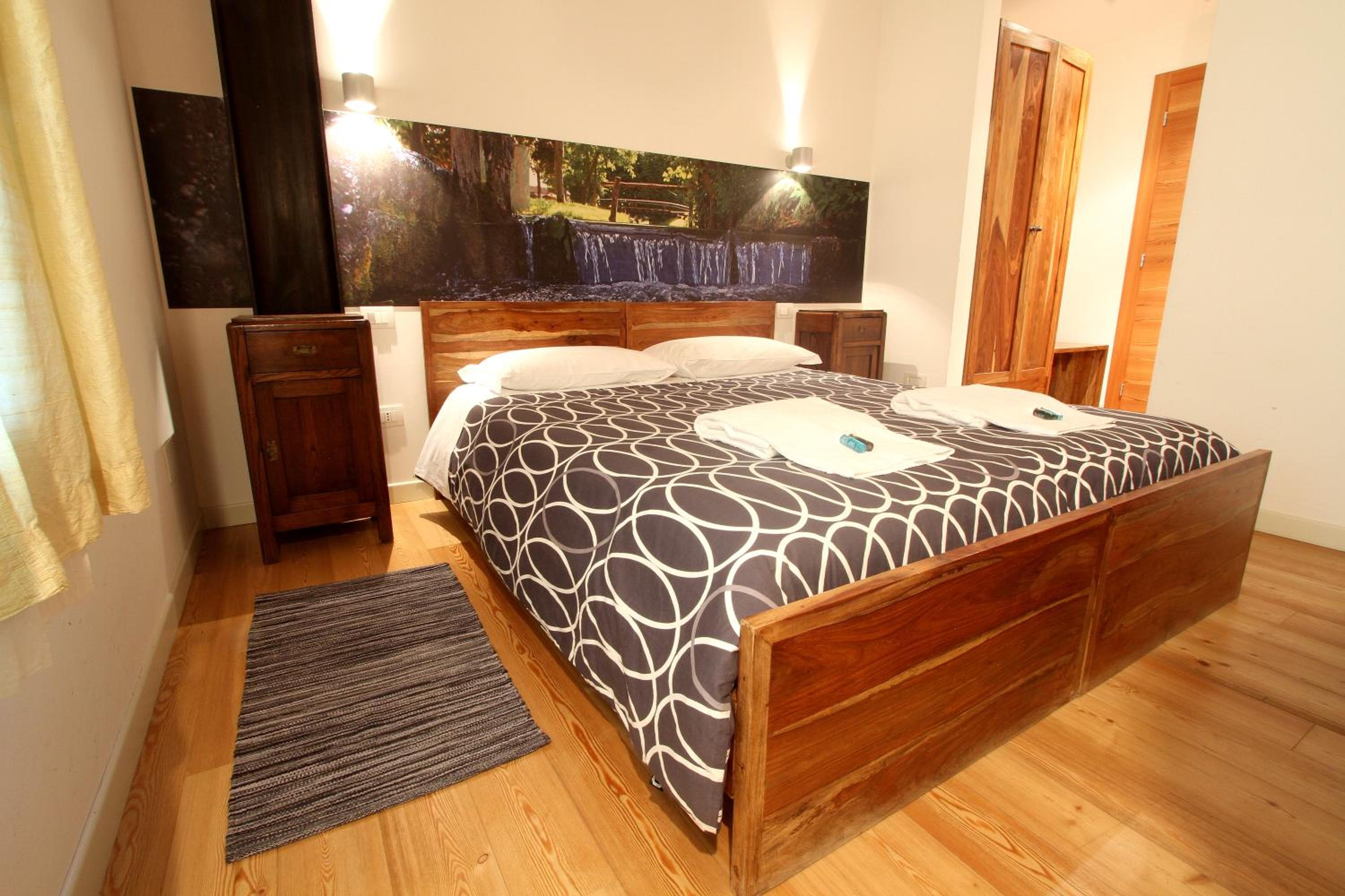 Double Room - Photo 2