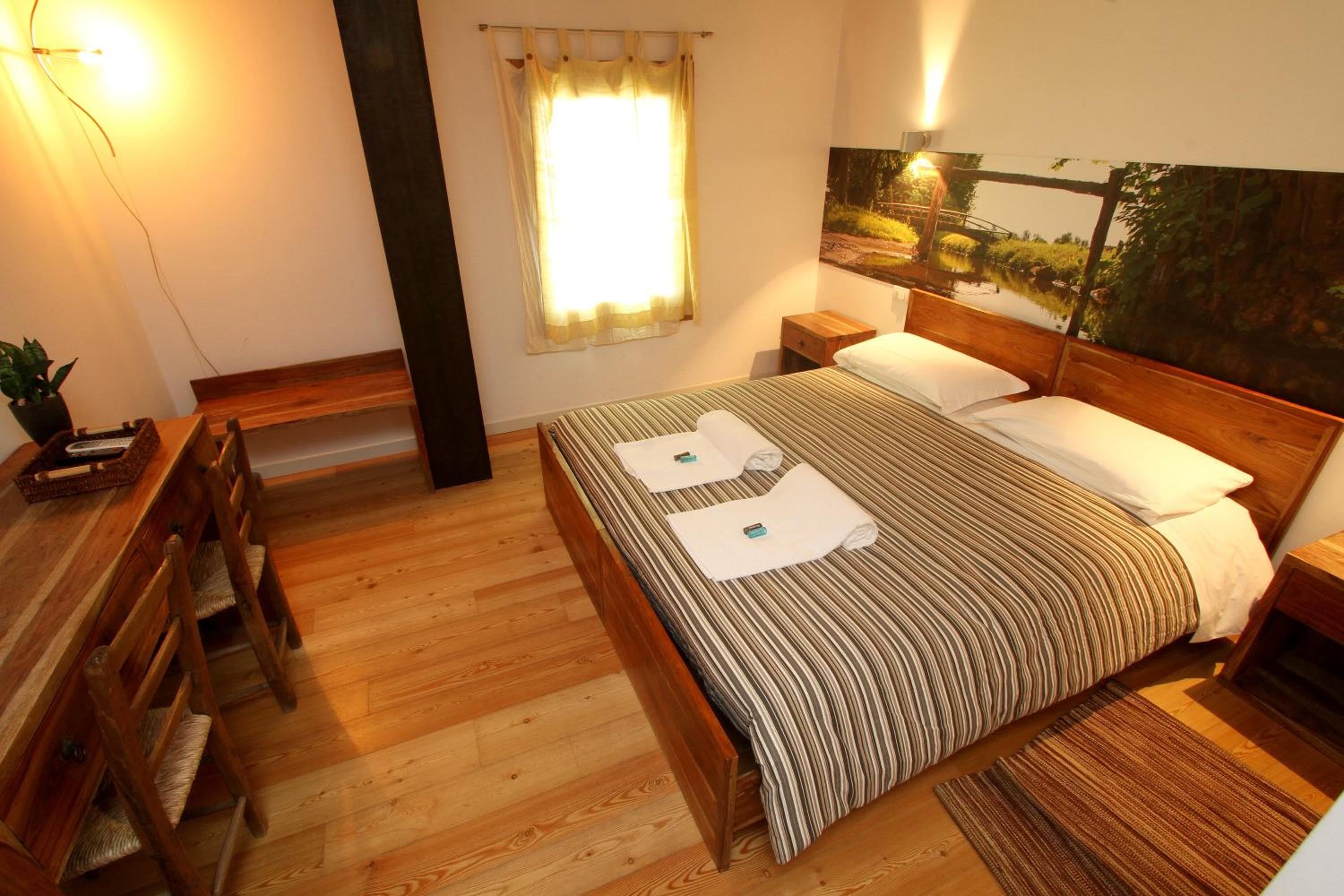 Double Room - Photo 3