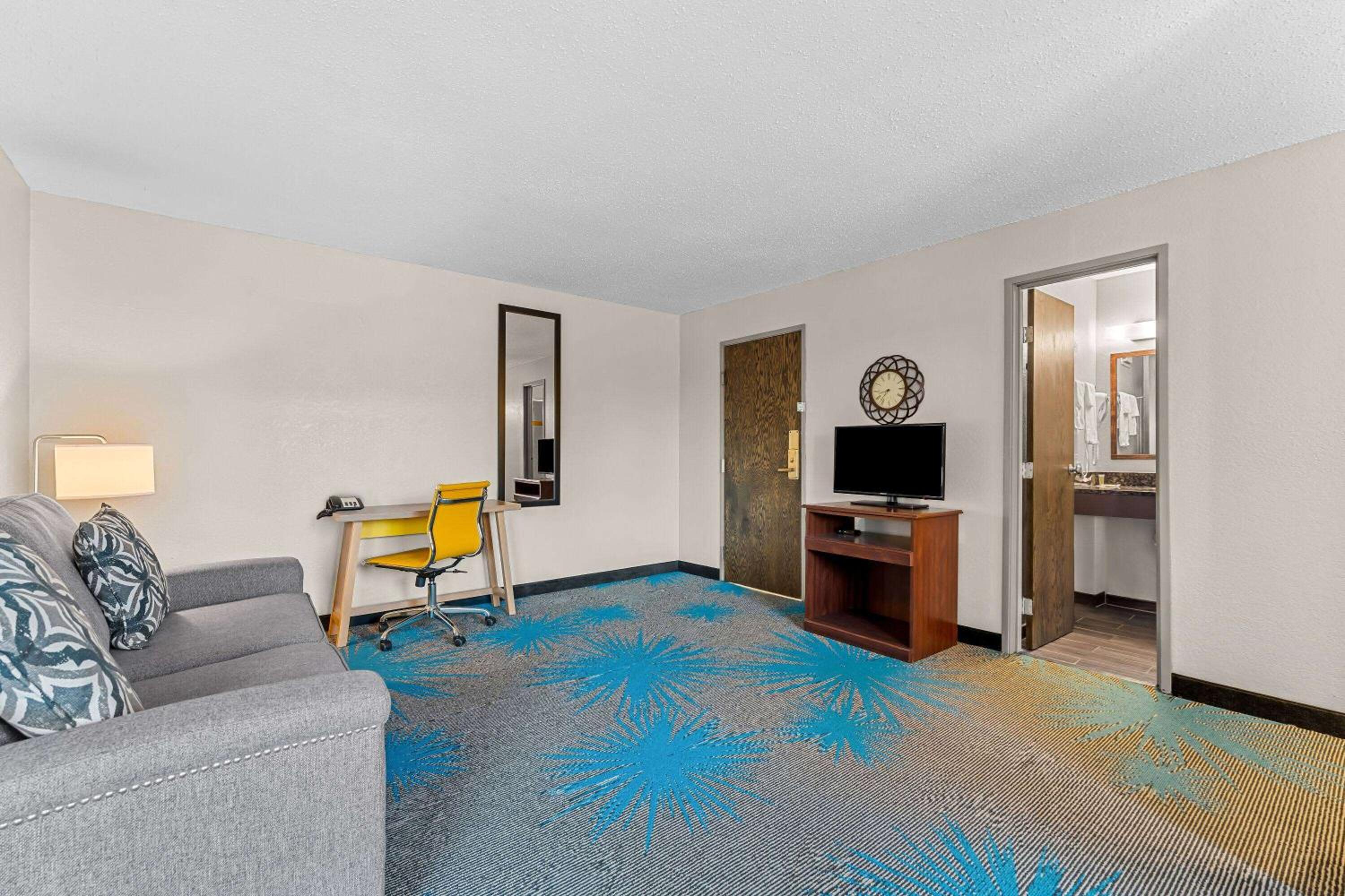 Business King Room - Non-Smoking - Photo 2