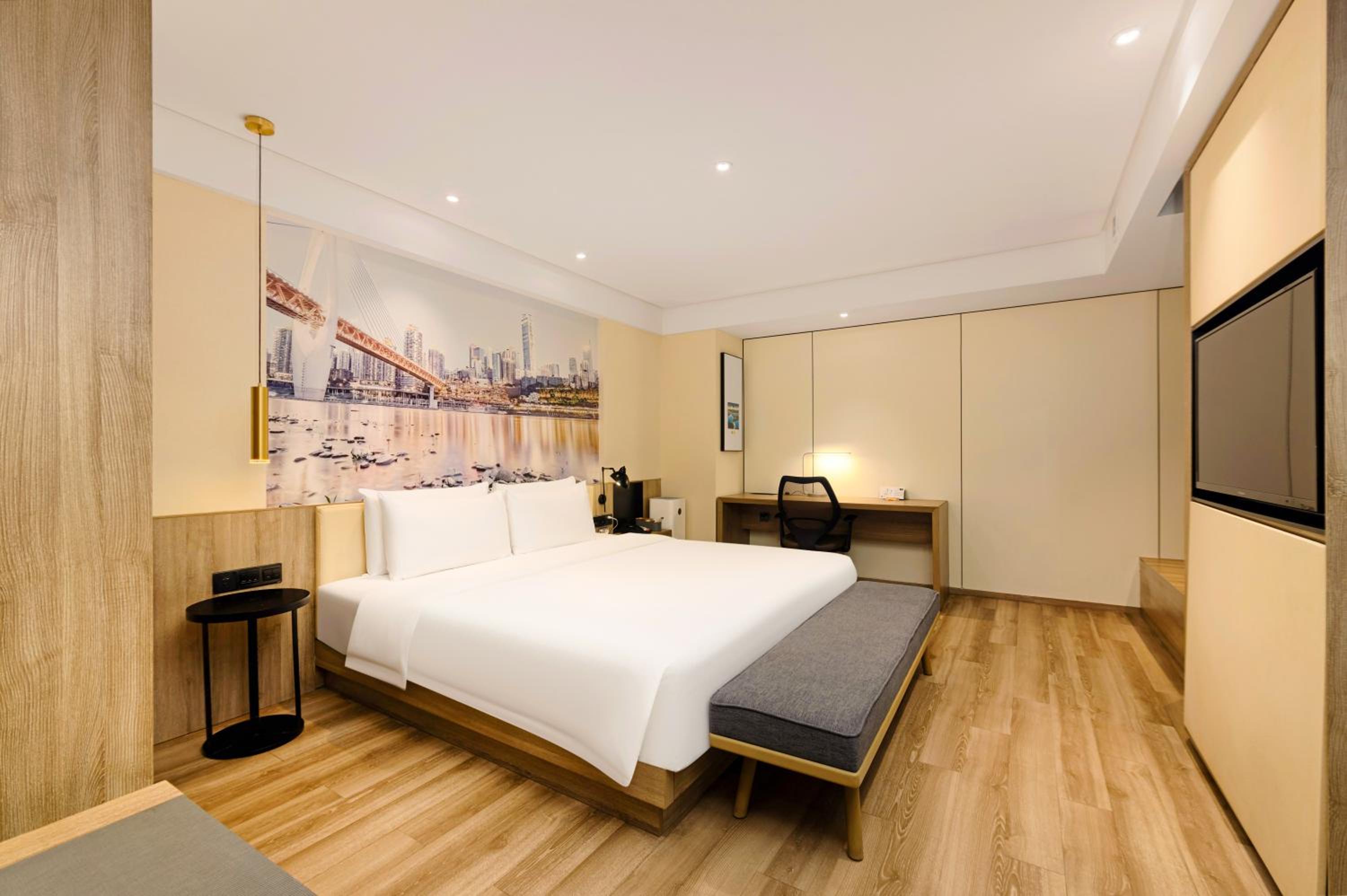 Elegant Double Room without Windo