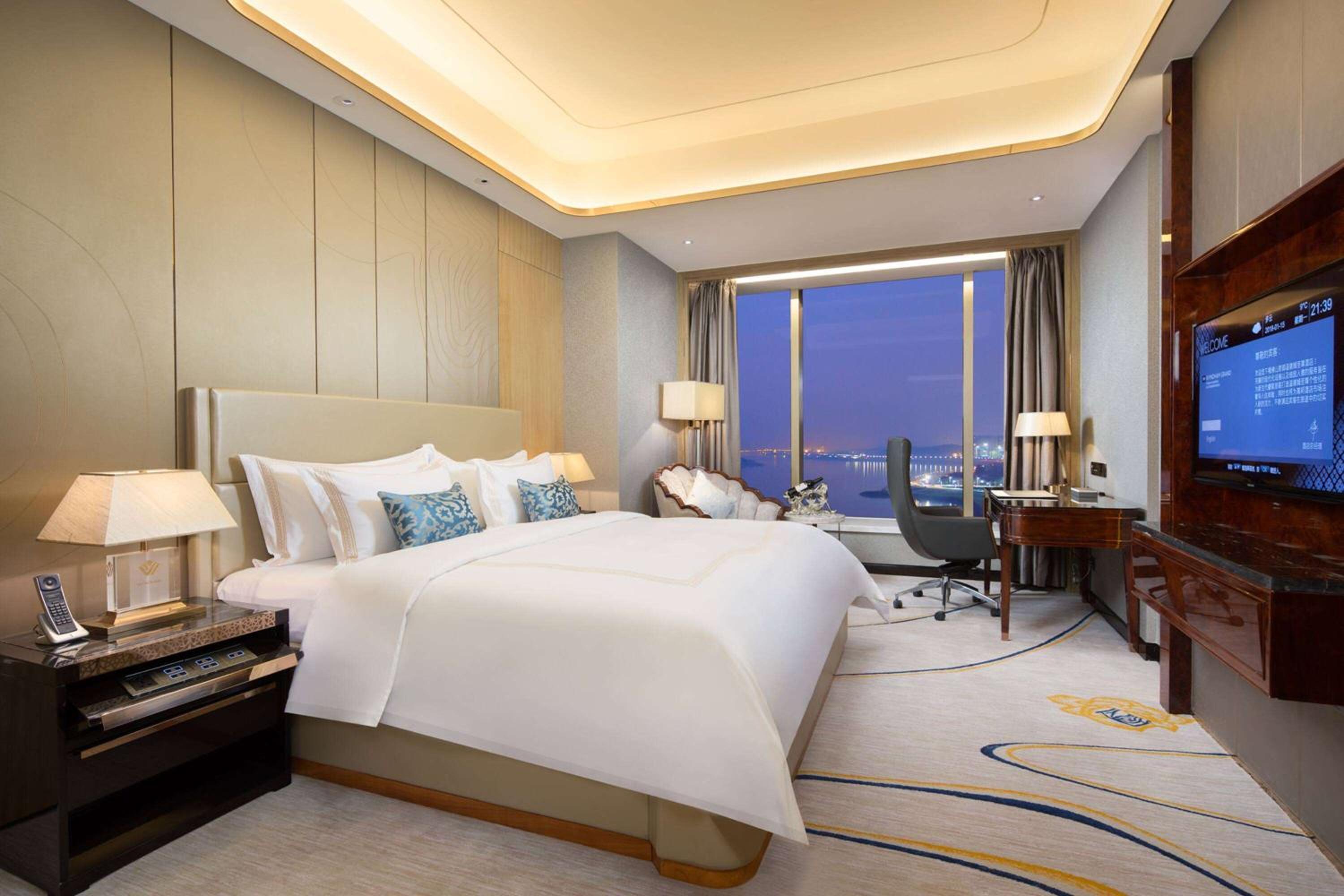 CEO Suite photo 1