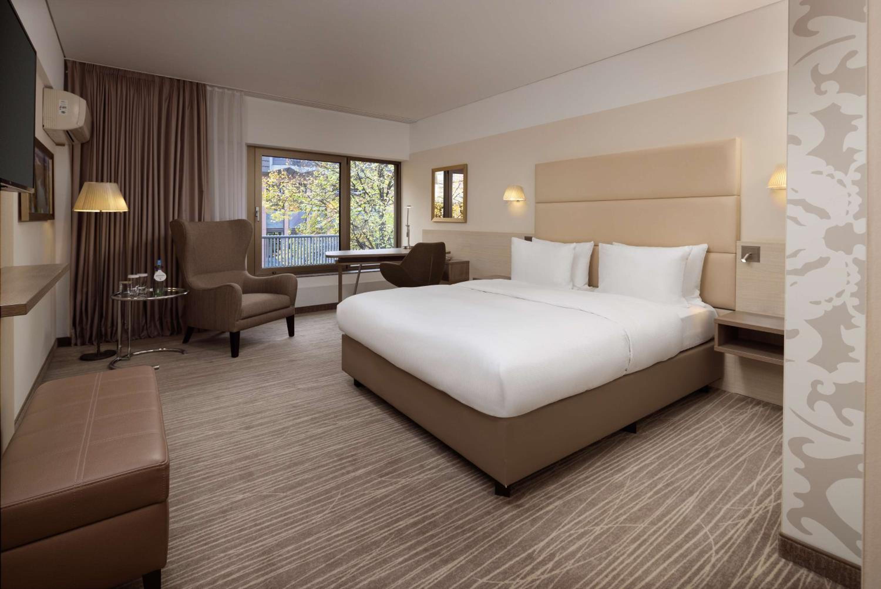 King Guest Room photo 2