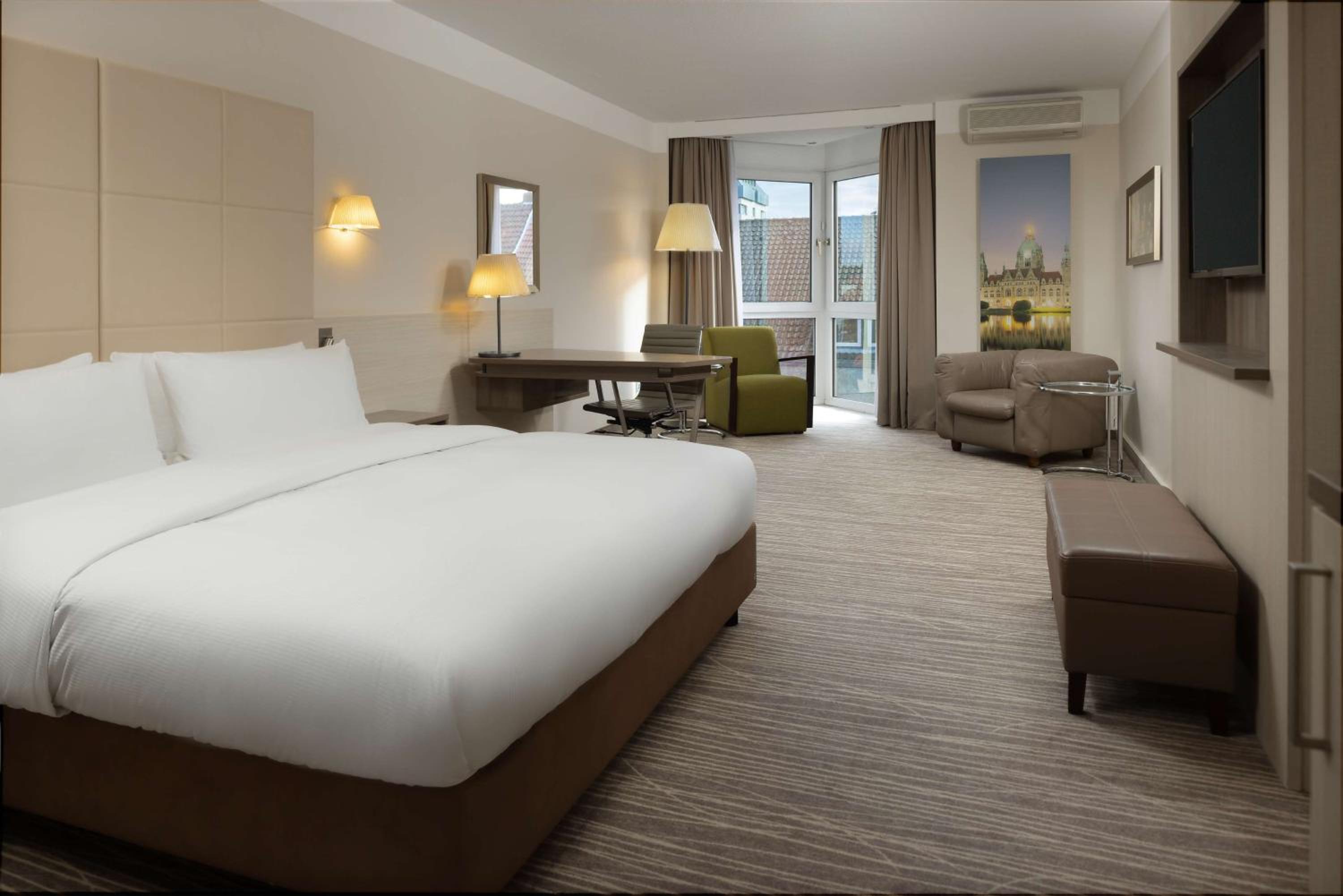 Deluxe King Room photo 3