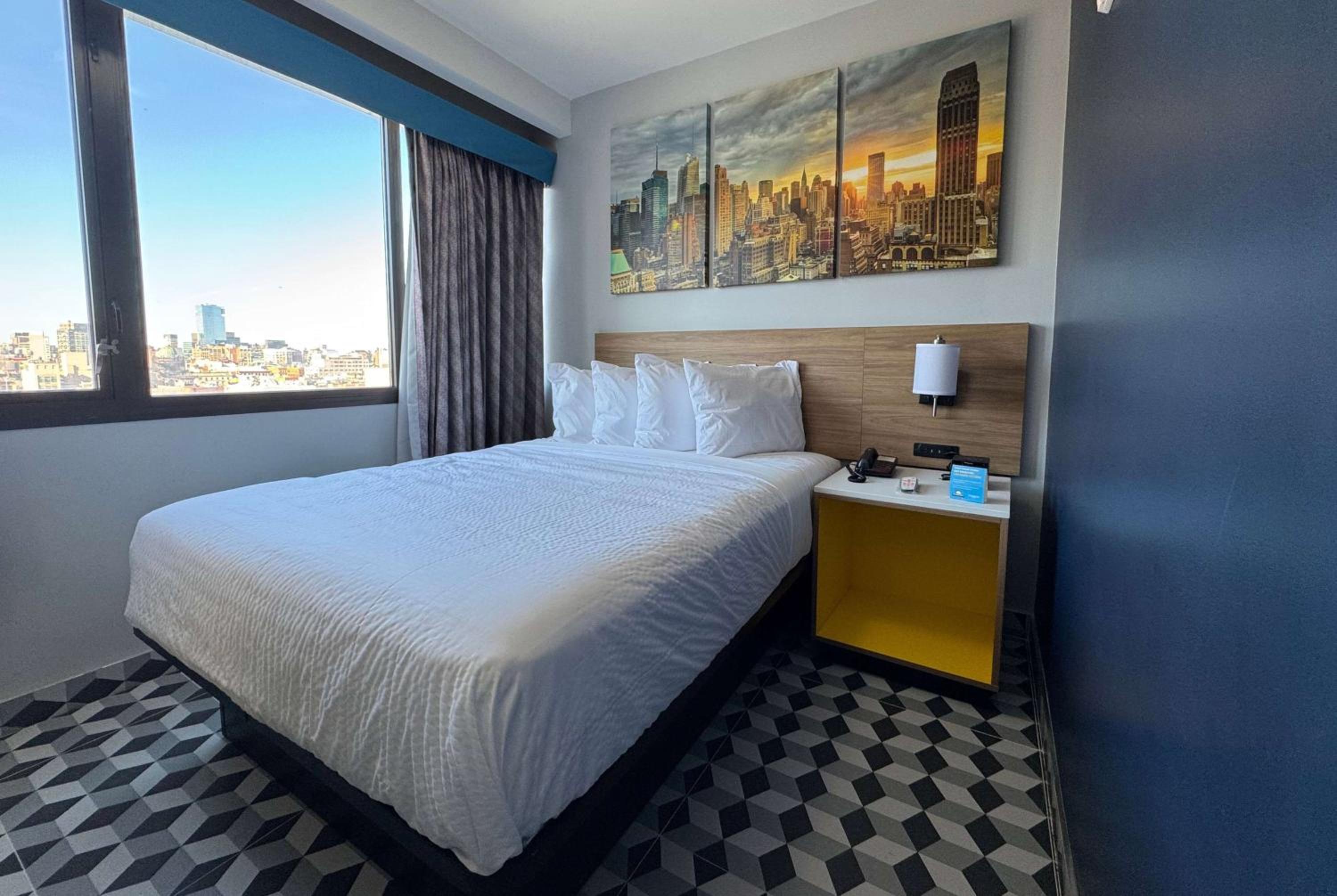 Double Room - Non-Smoking photo 1