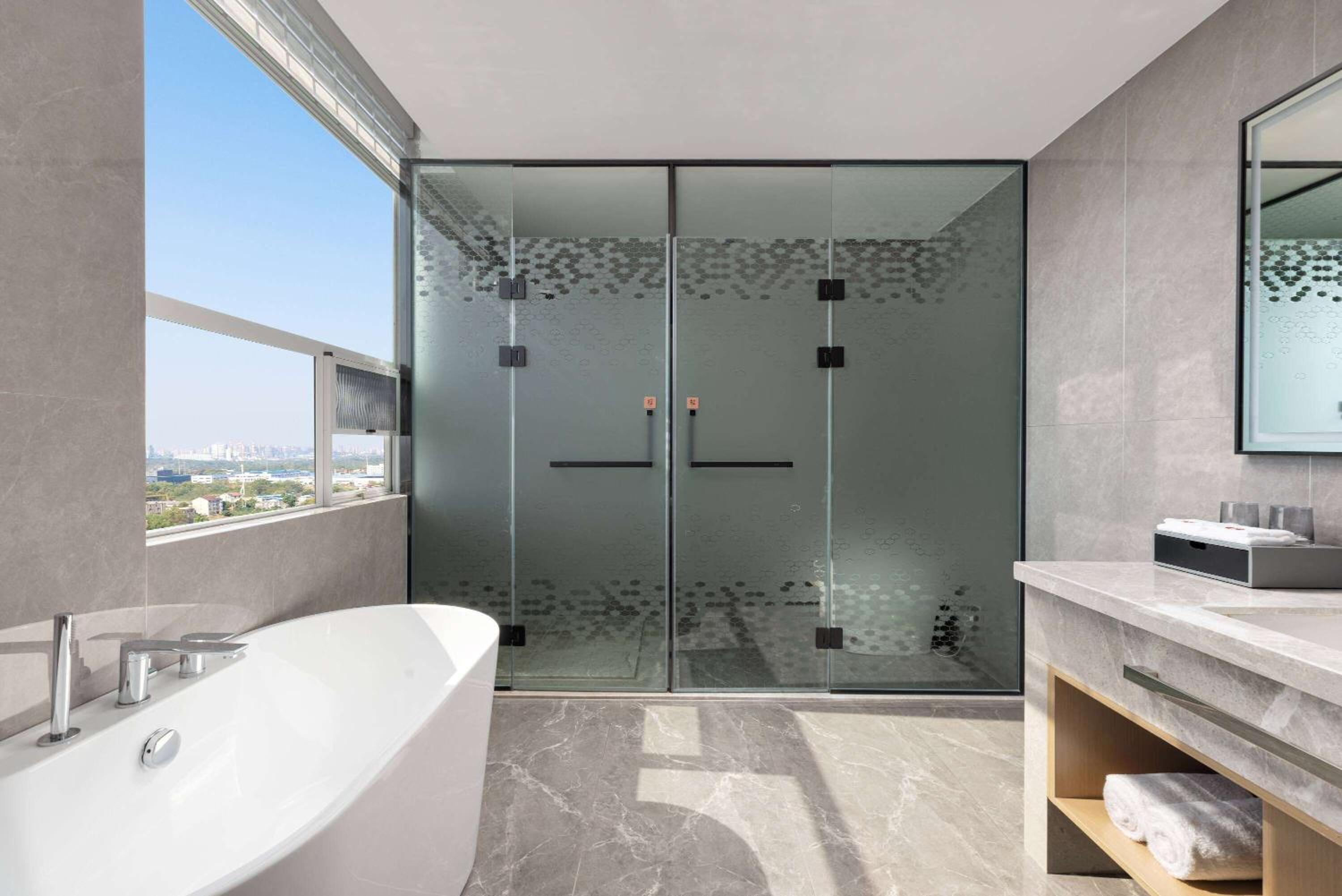Executive King Suite photo 2
