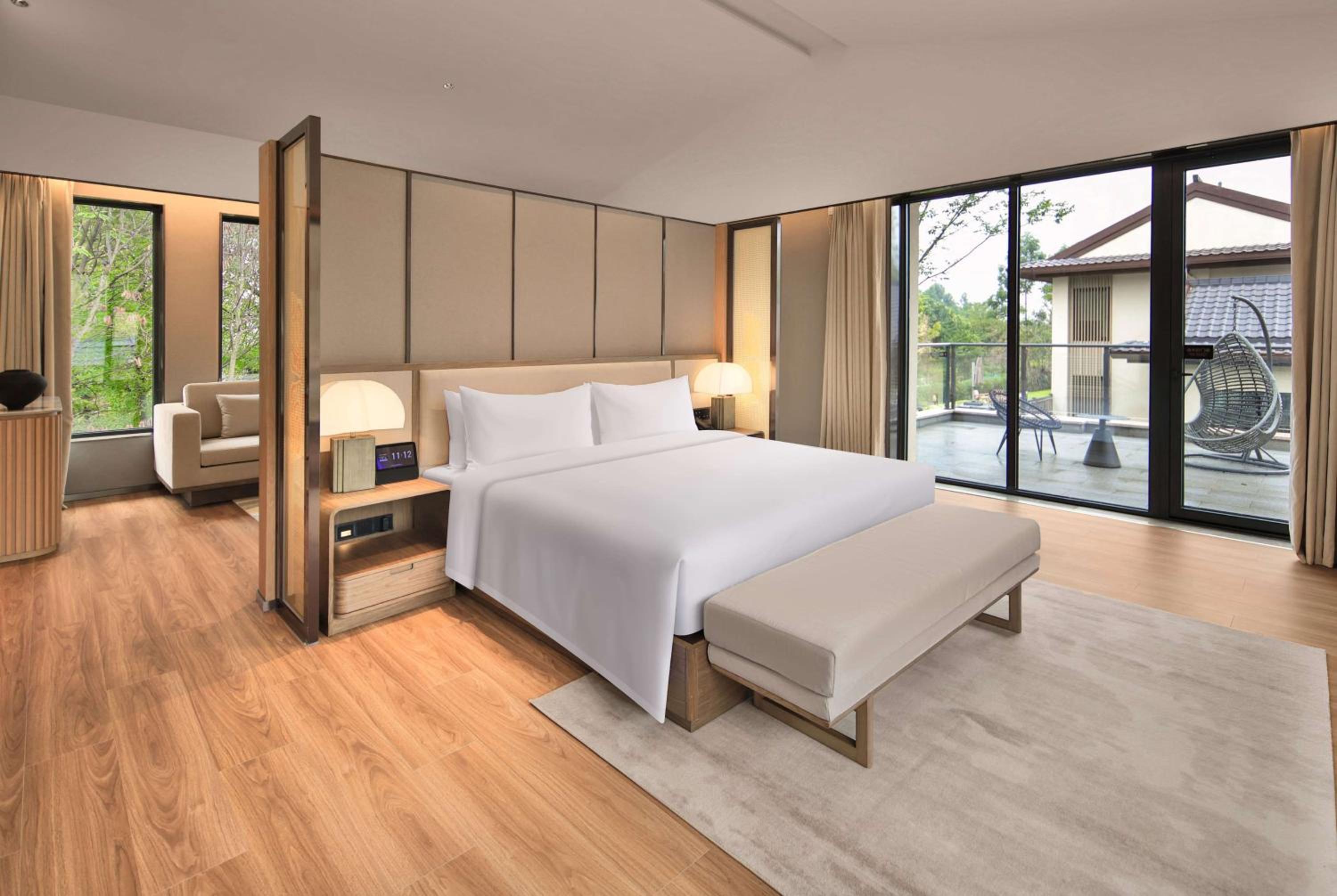 Villa Suite with King Bed - Second Floor photo 1