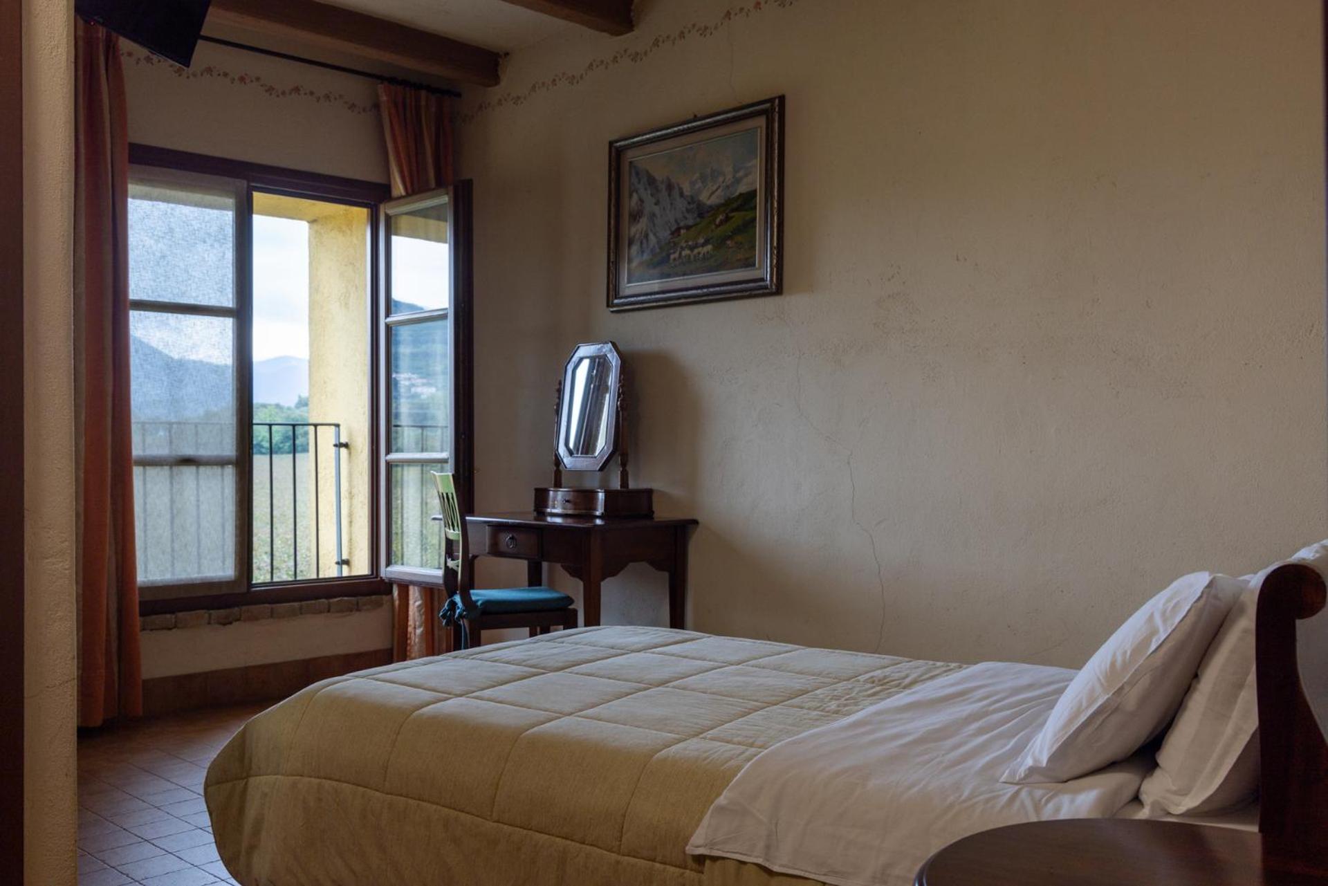 Standard Single Room with Mountain View photo 1