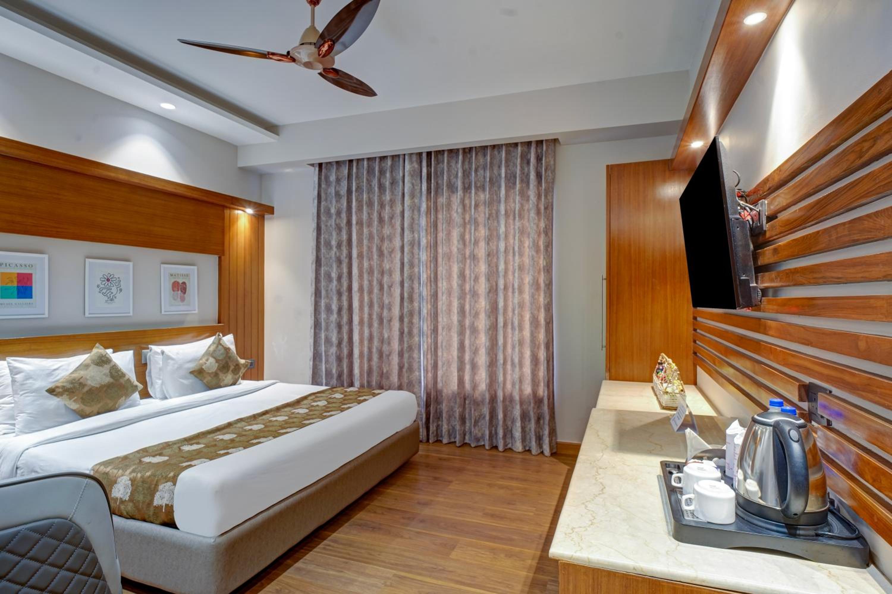 Deluxe Double Room photo 3