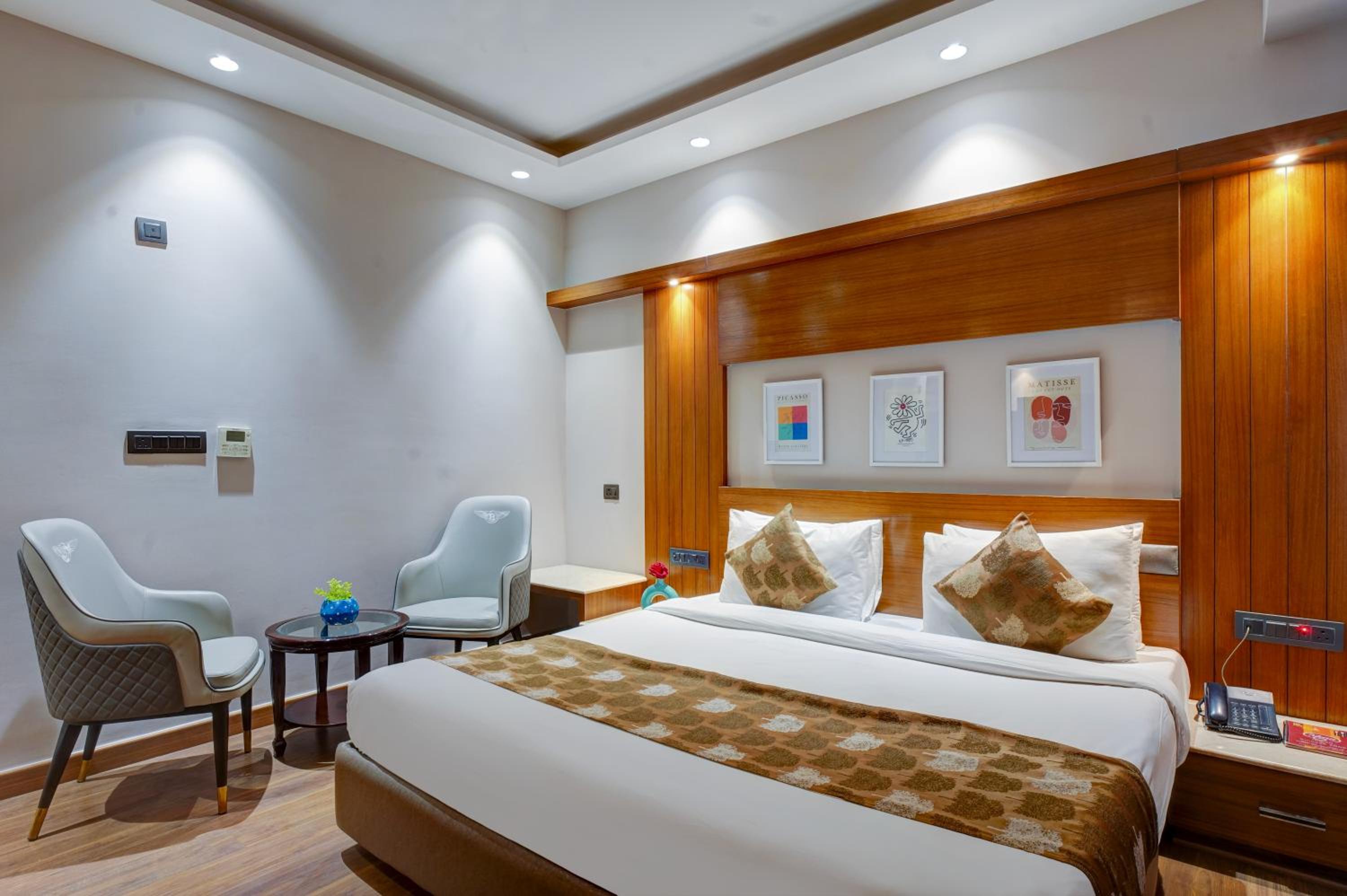 Deluxe Double Room photo 2