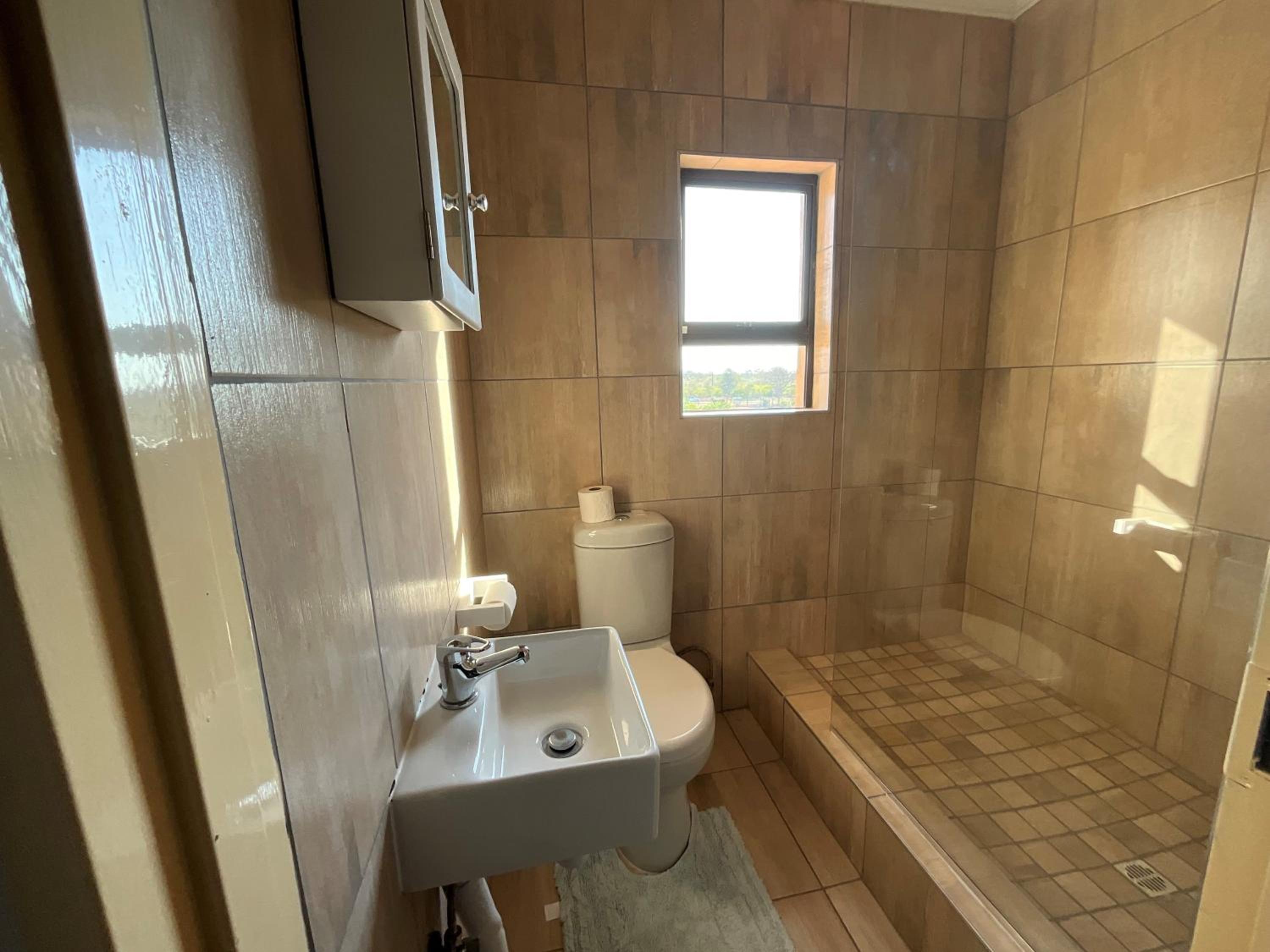 Deluxe Suite photo 2