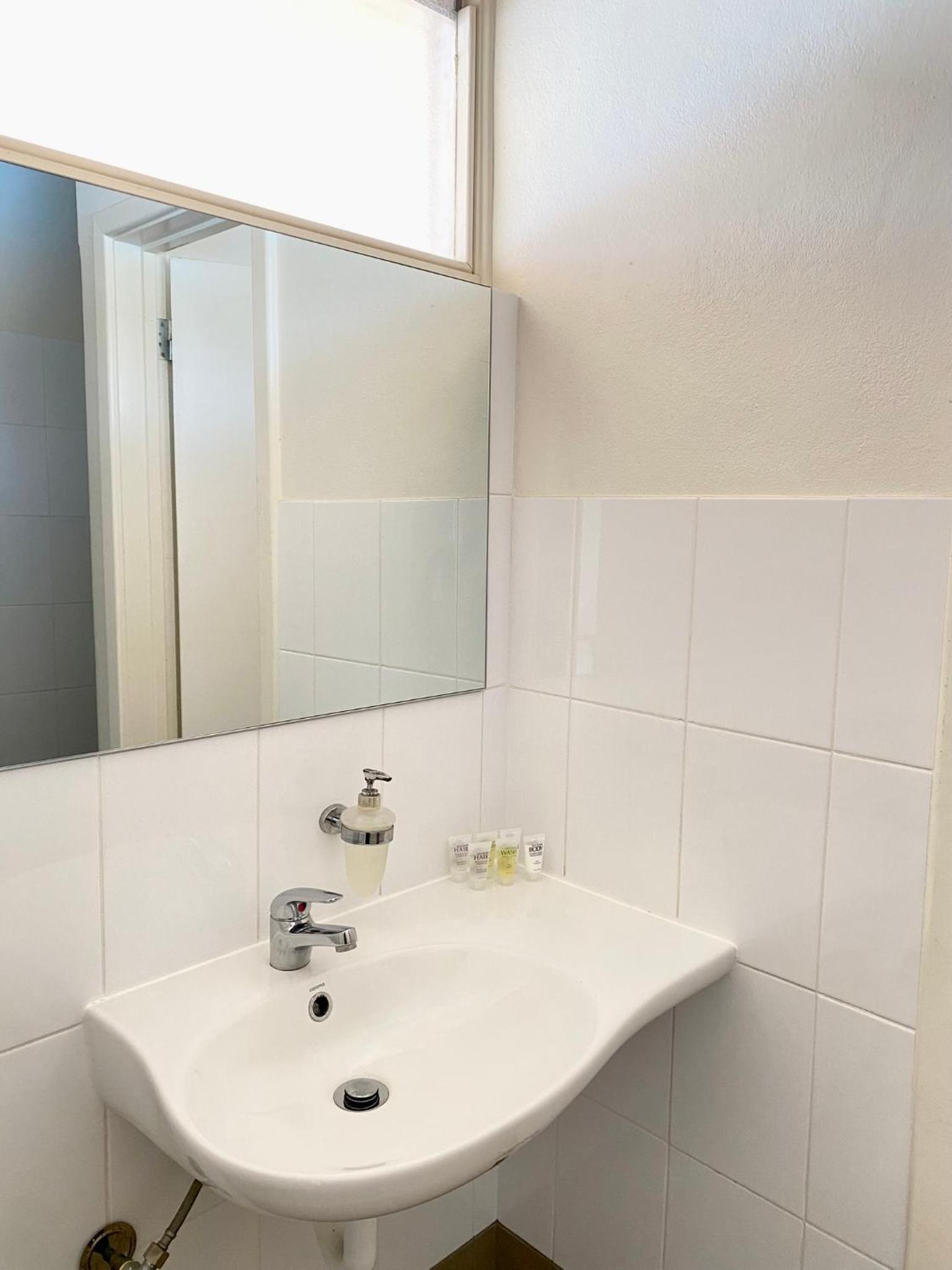 Deluxe Twin Room photo 2