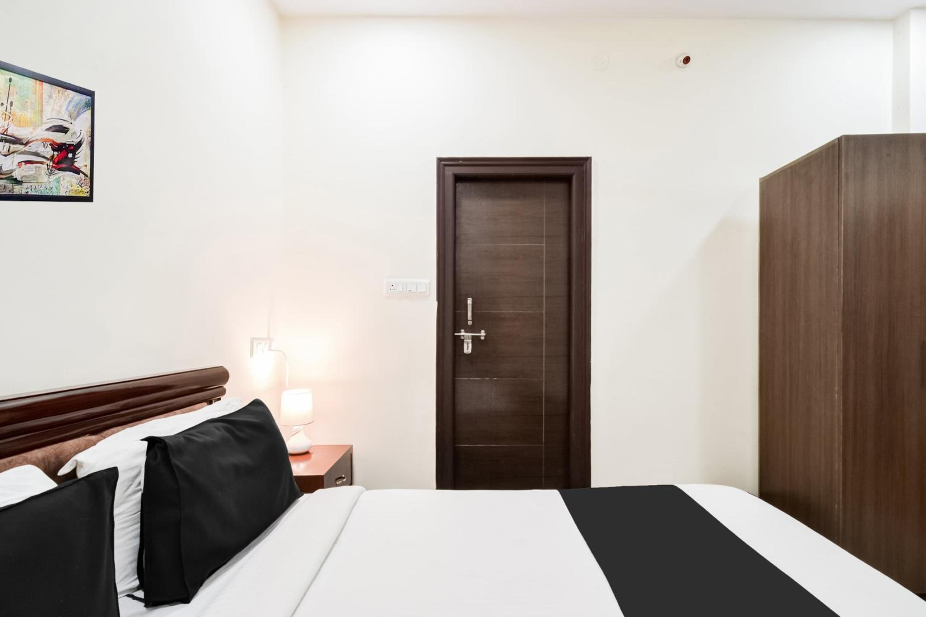 Standard Double Room photo 2