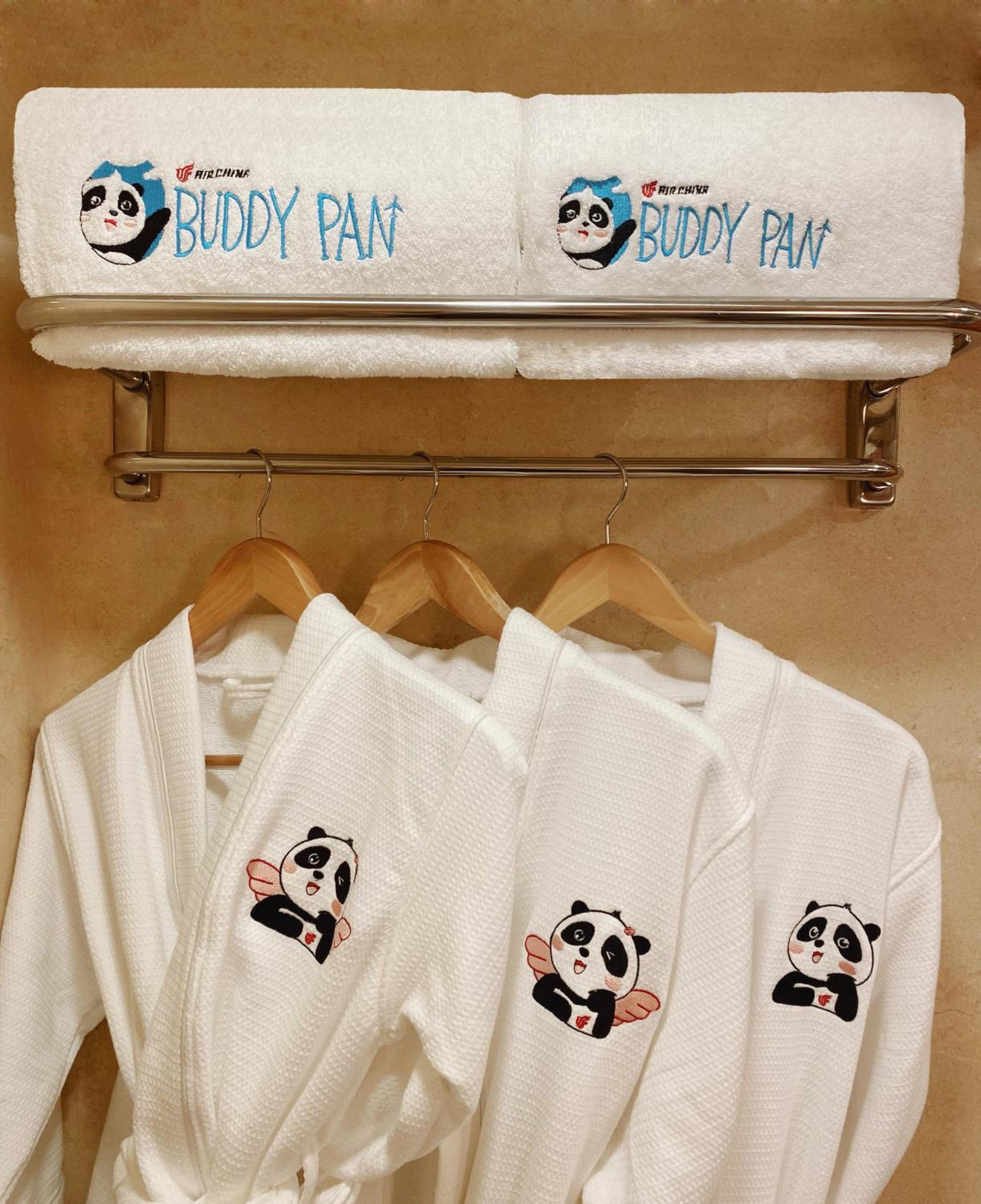 Buddy Pan Family Room - Photo 3