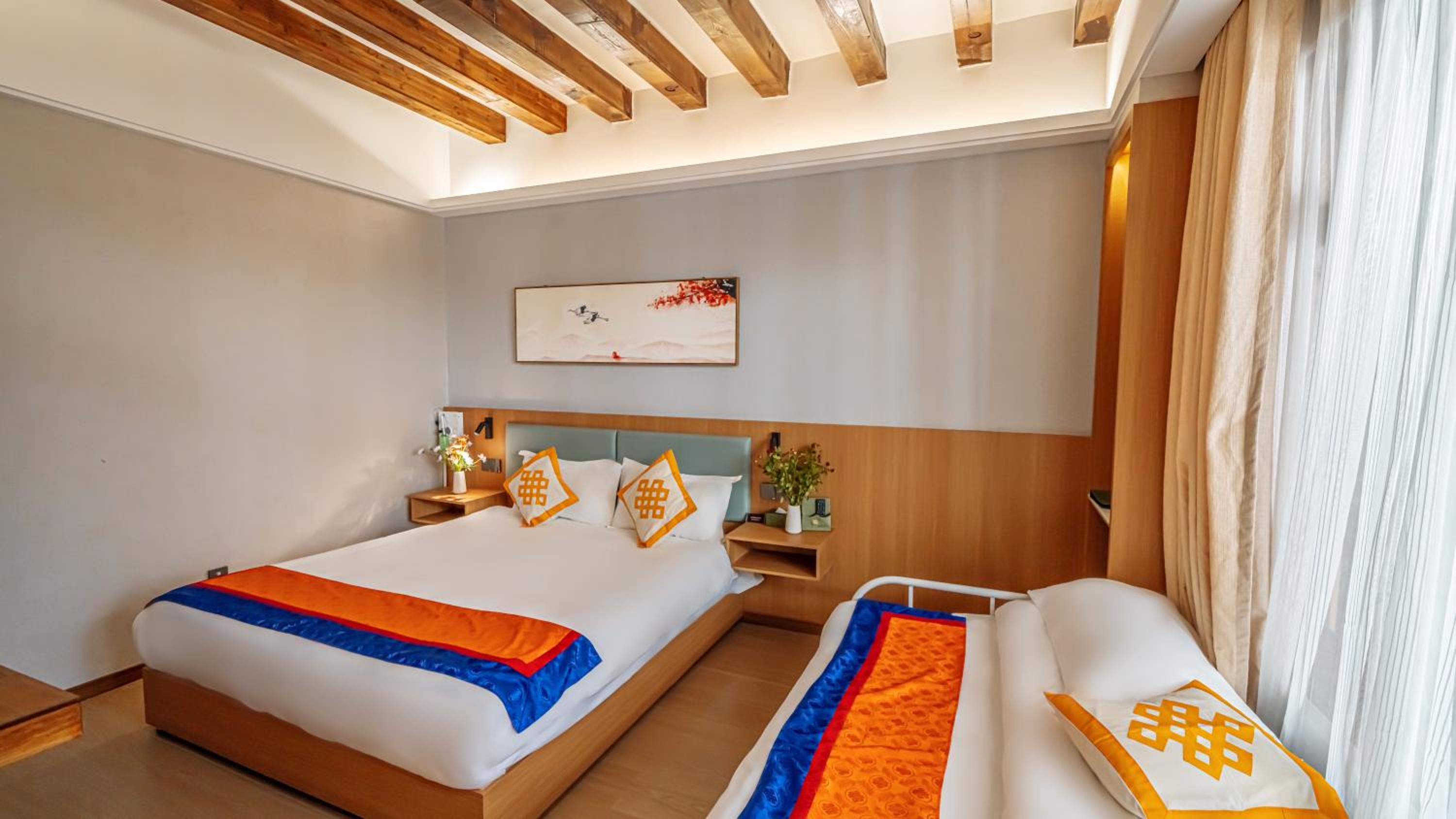 Deluxe Family Room