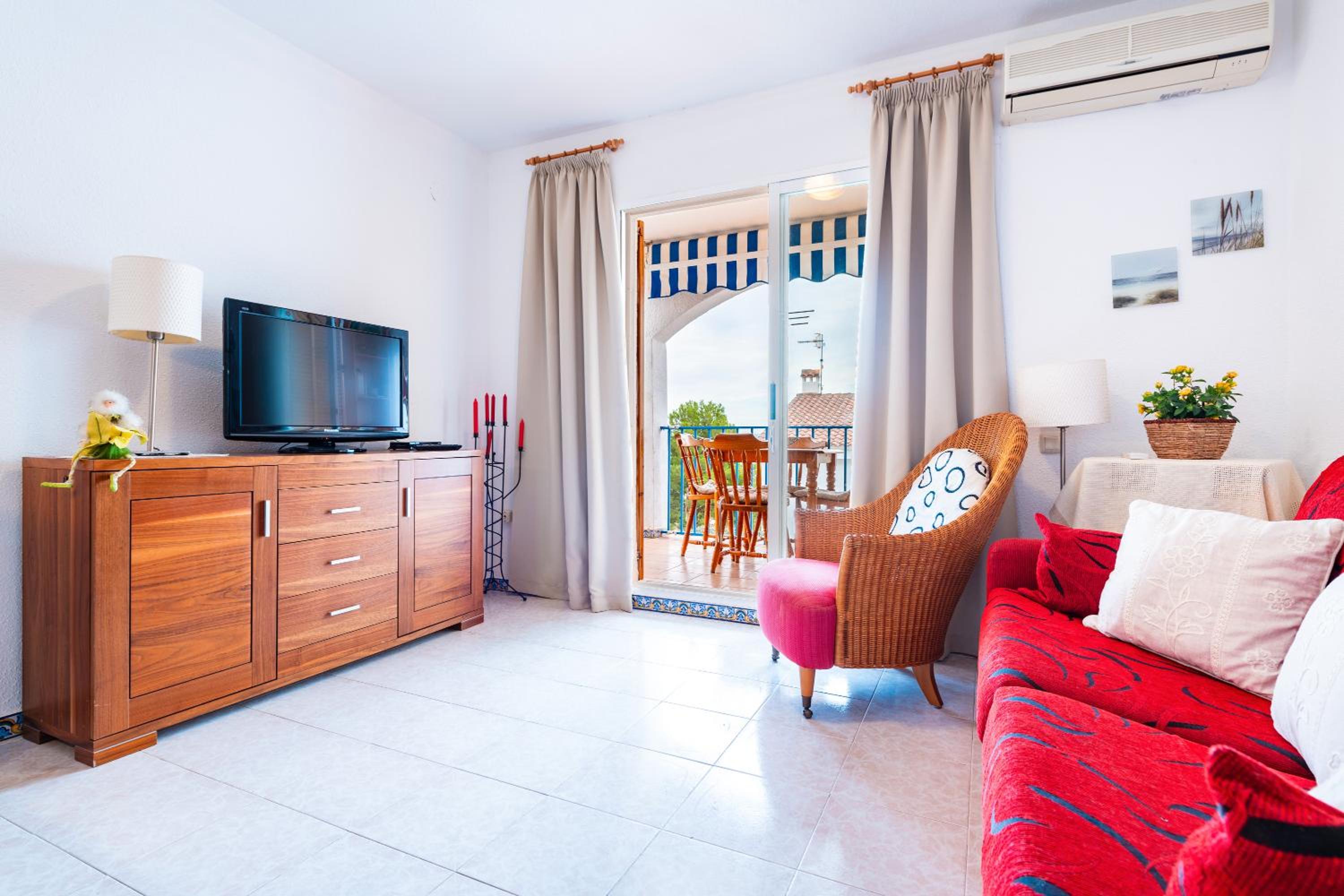 Apartamento de un dormitorio superior con balcón