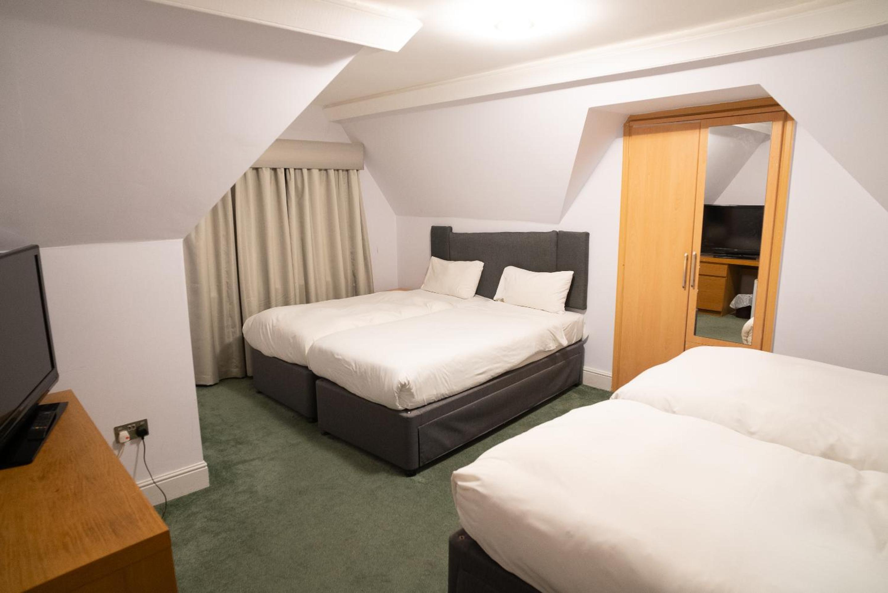 Quadruple Room photo 2