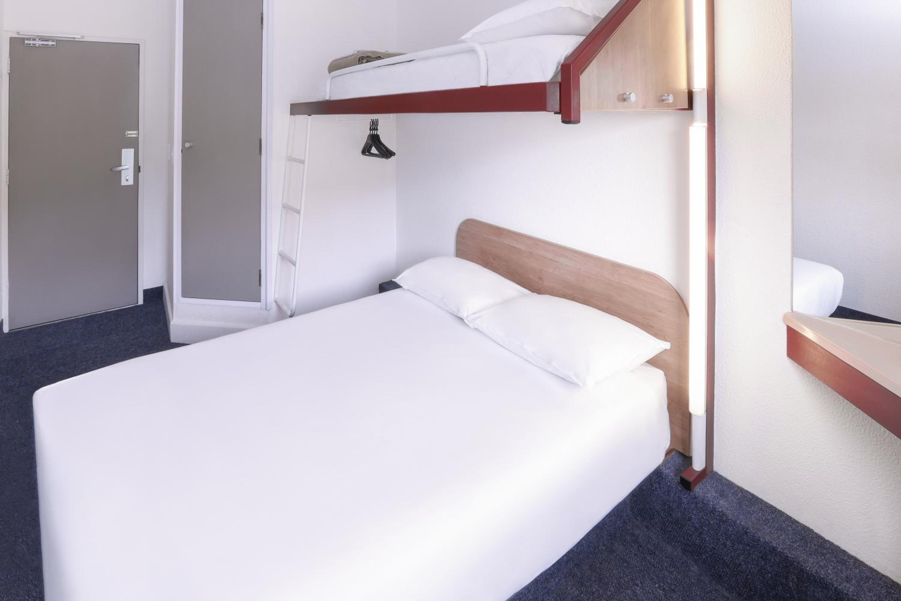 Standard Triple Room - Smoking