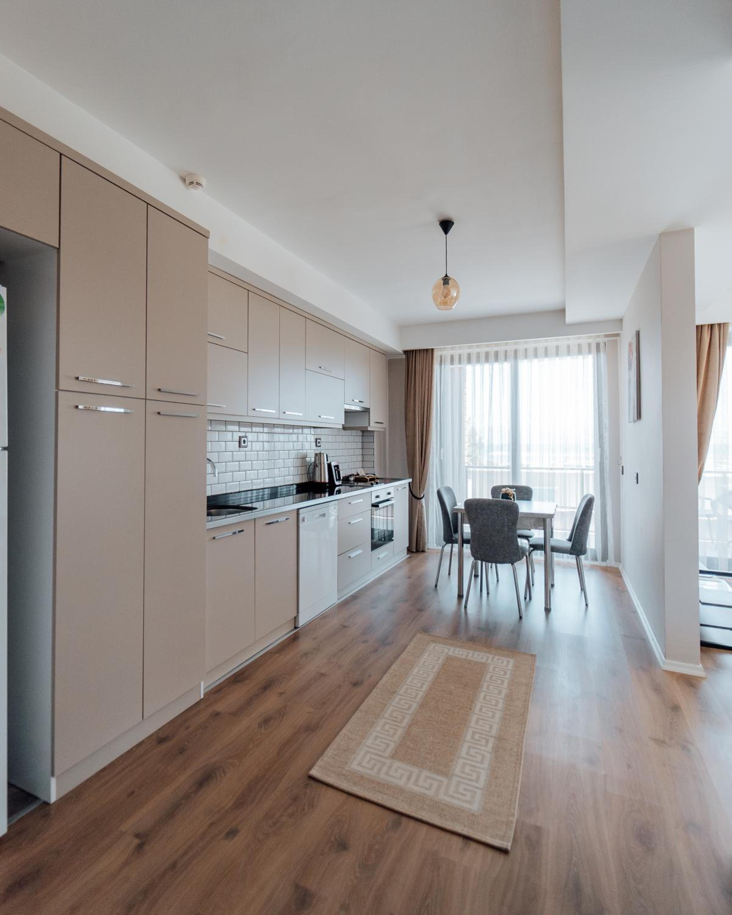 Apartment - Photo 11
