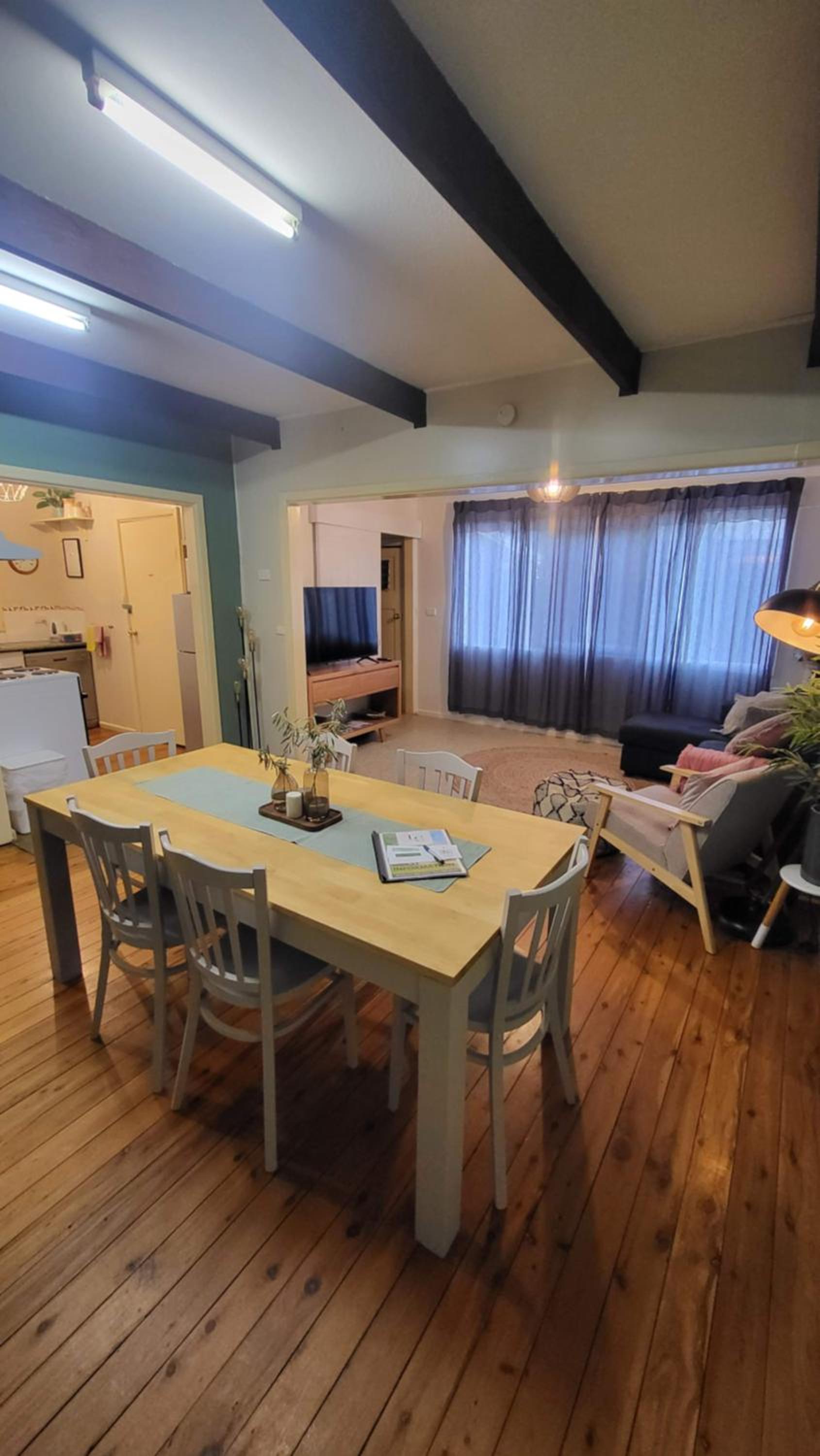 Three-Bedroom House photo 3