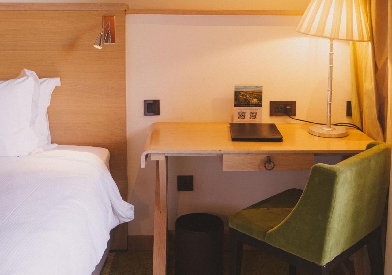 Deluxe Room With Garden View photo 1