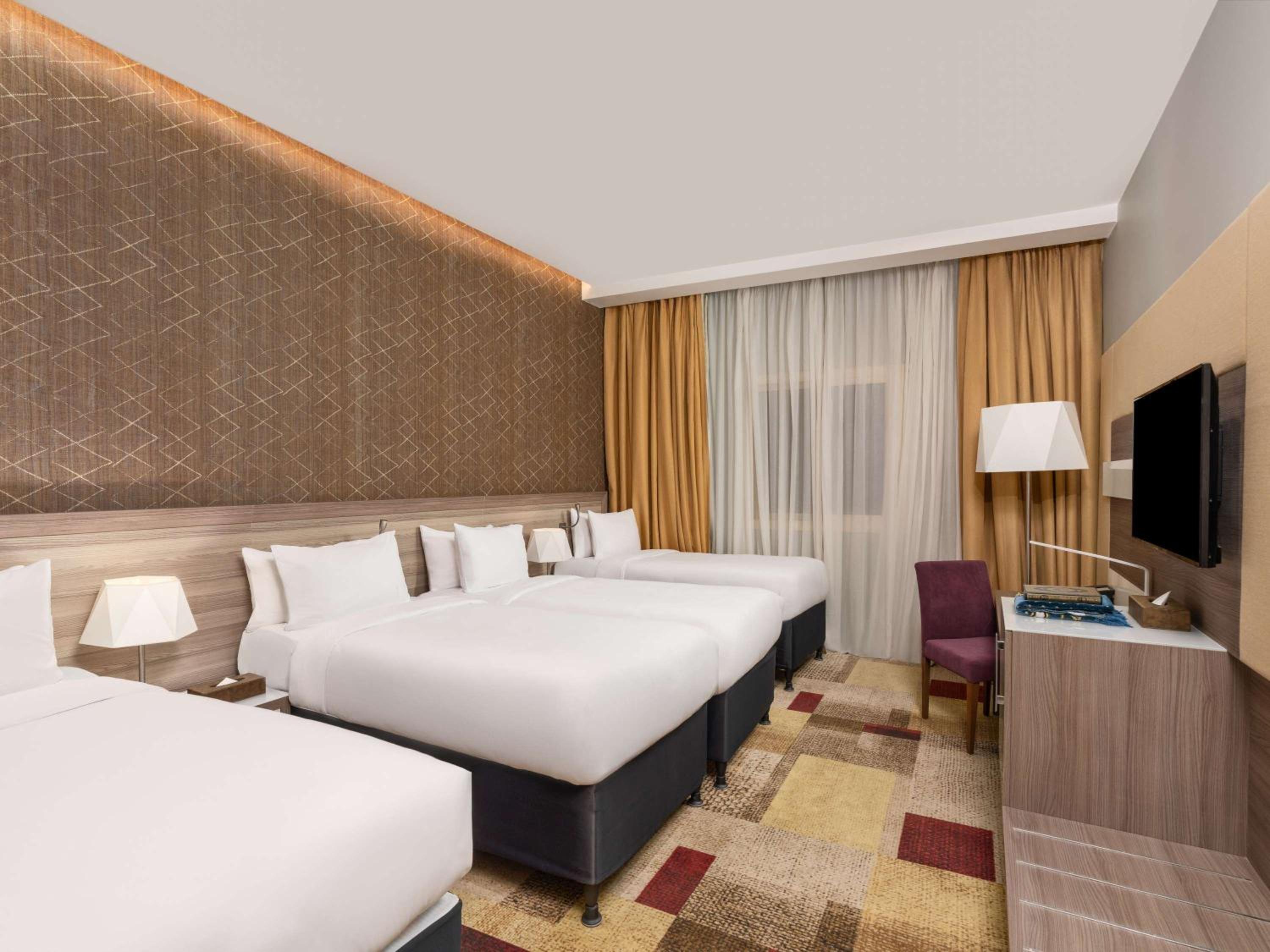 Classic Quadruple Room - Photo 1