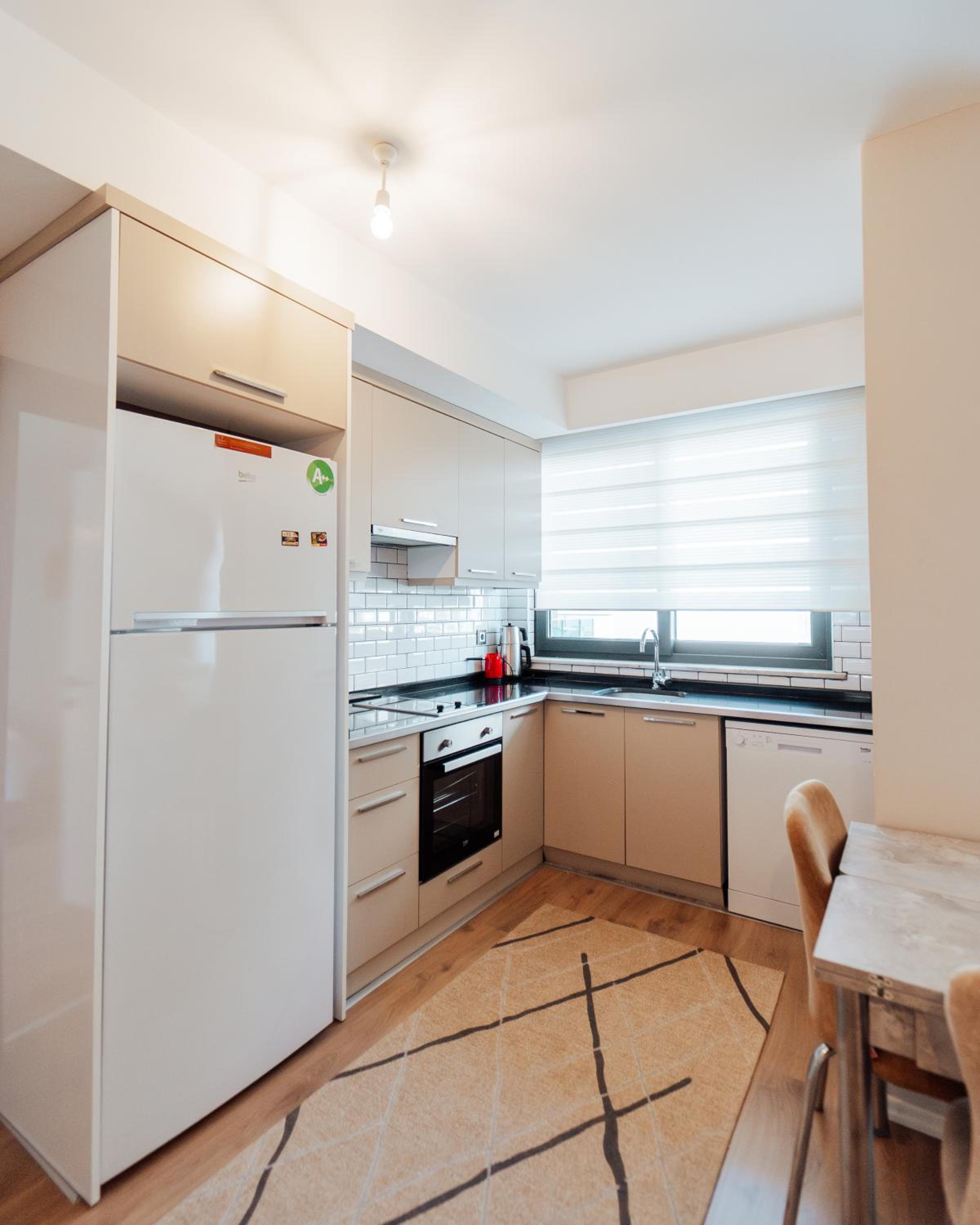 One-Bedroom Apartment - Photo 6