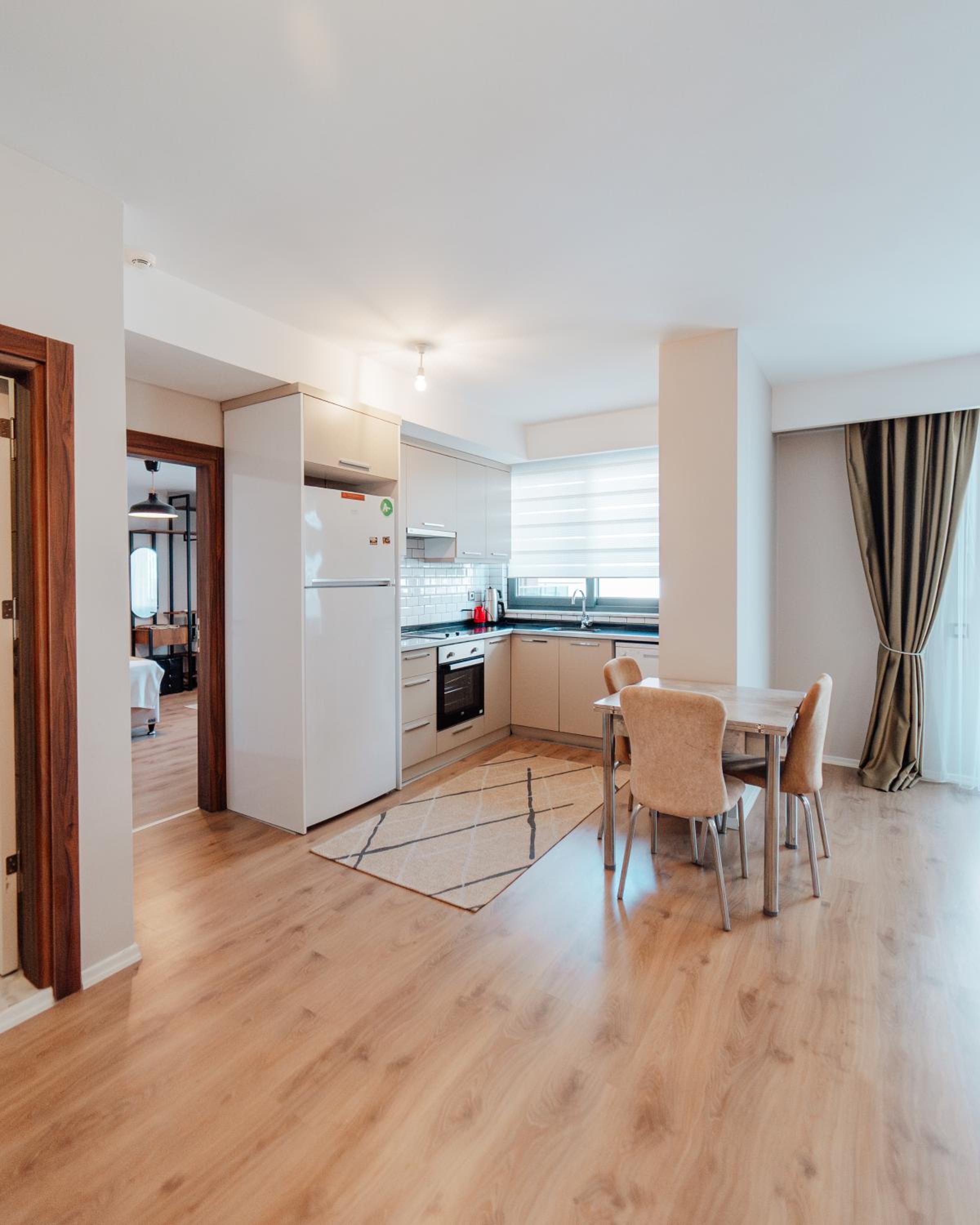 One-Bedroom Apartment - Photo 7