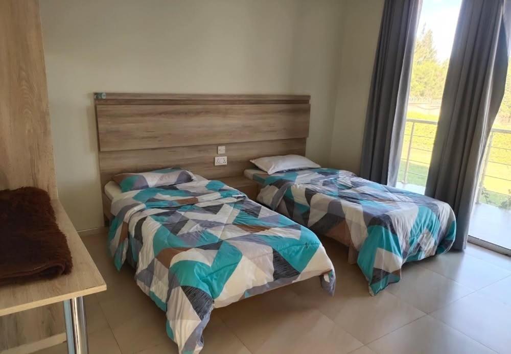 Three-Bedroom House photo 2