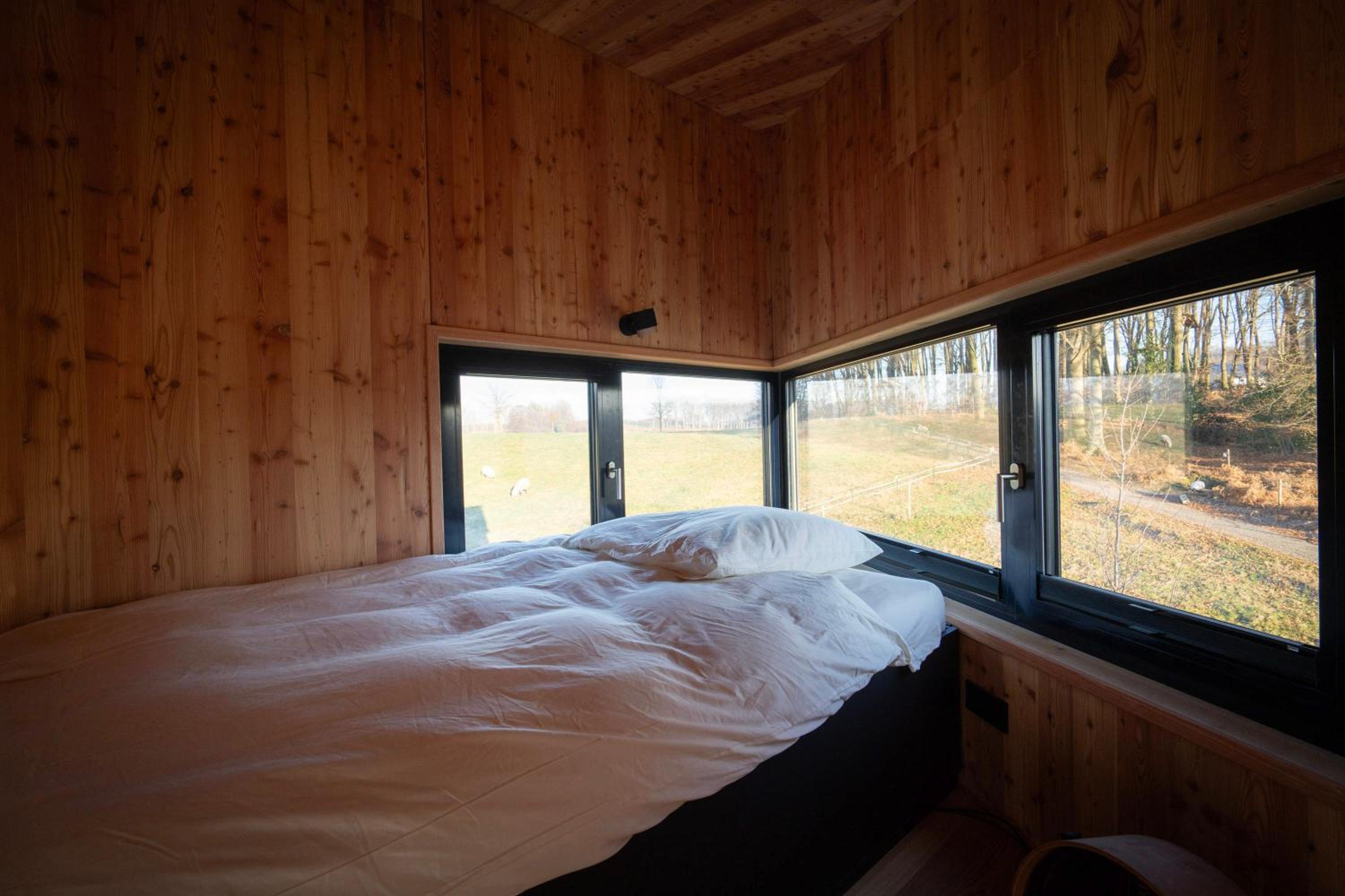 One-Bedroom House photo 2