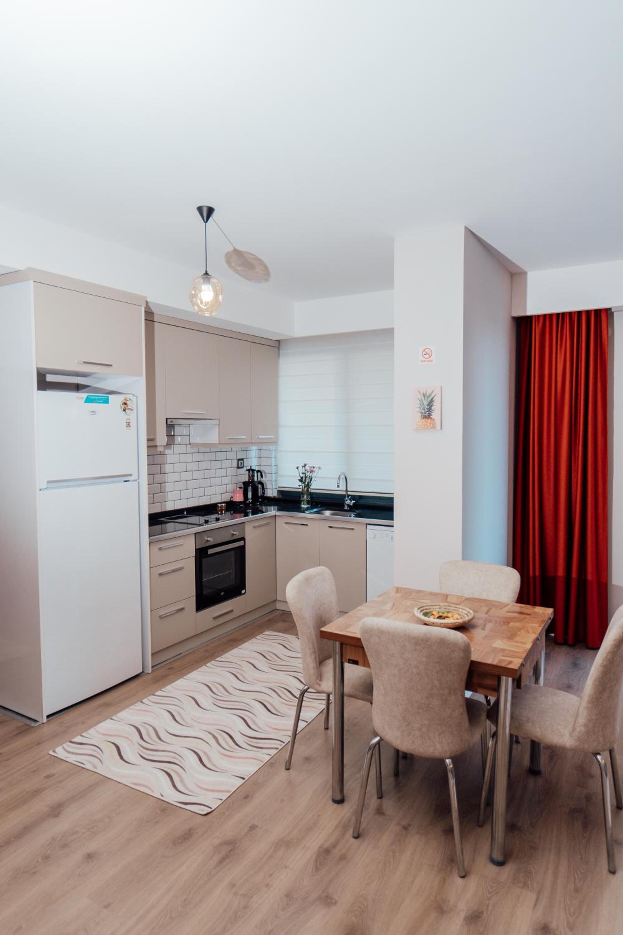 One-Bedroom Apartment - Photo 14