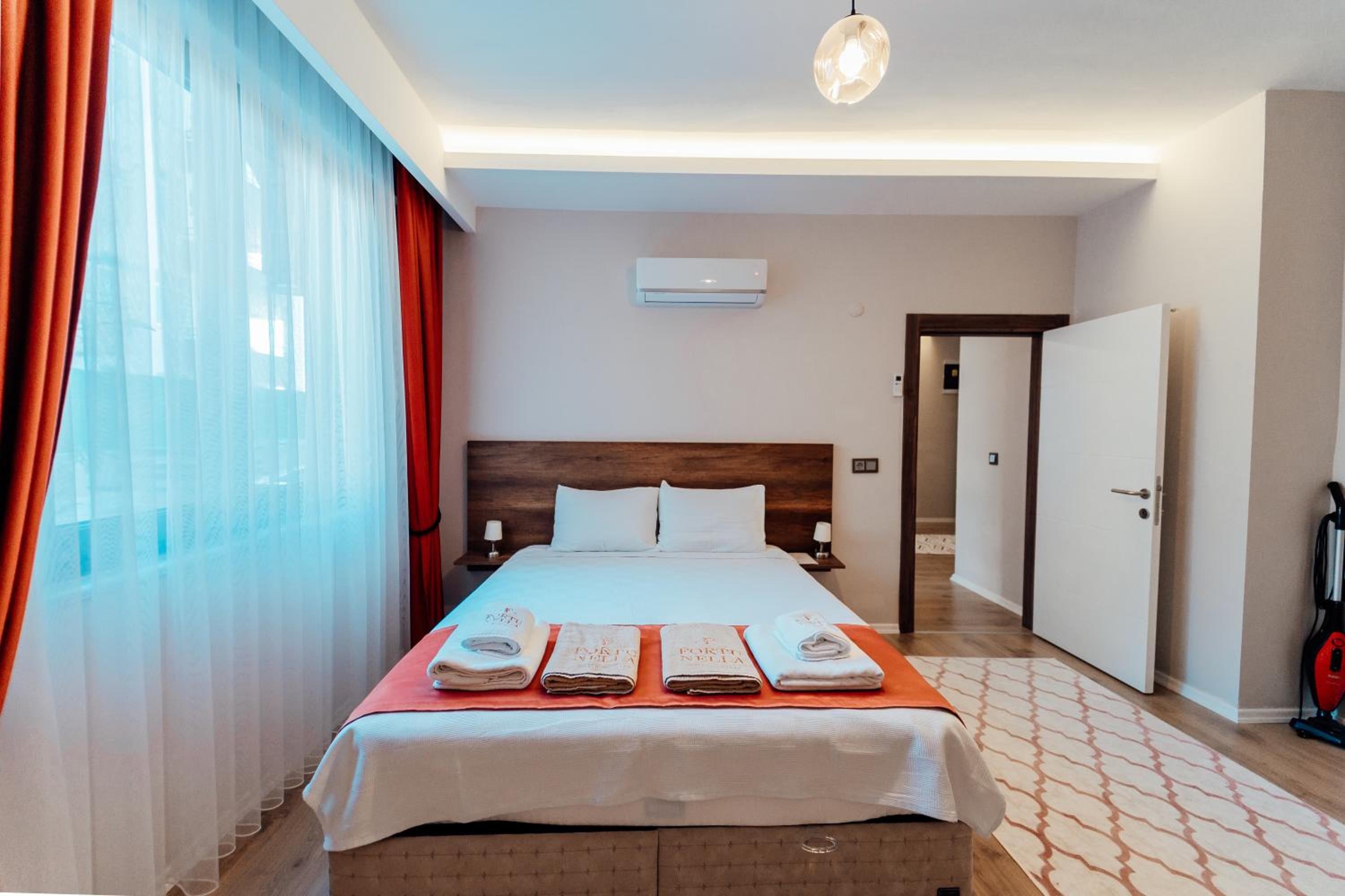 One-Bedroom Apartment - Photo 15