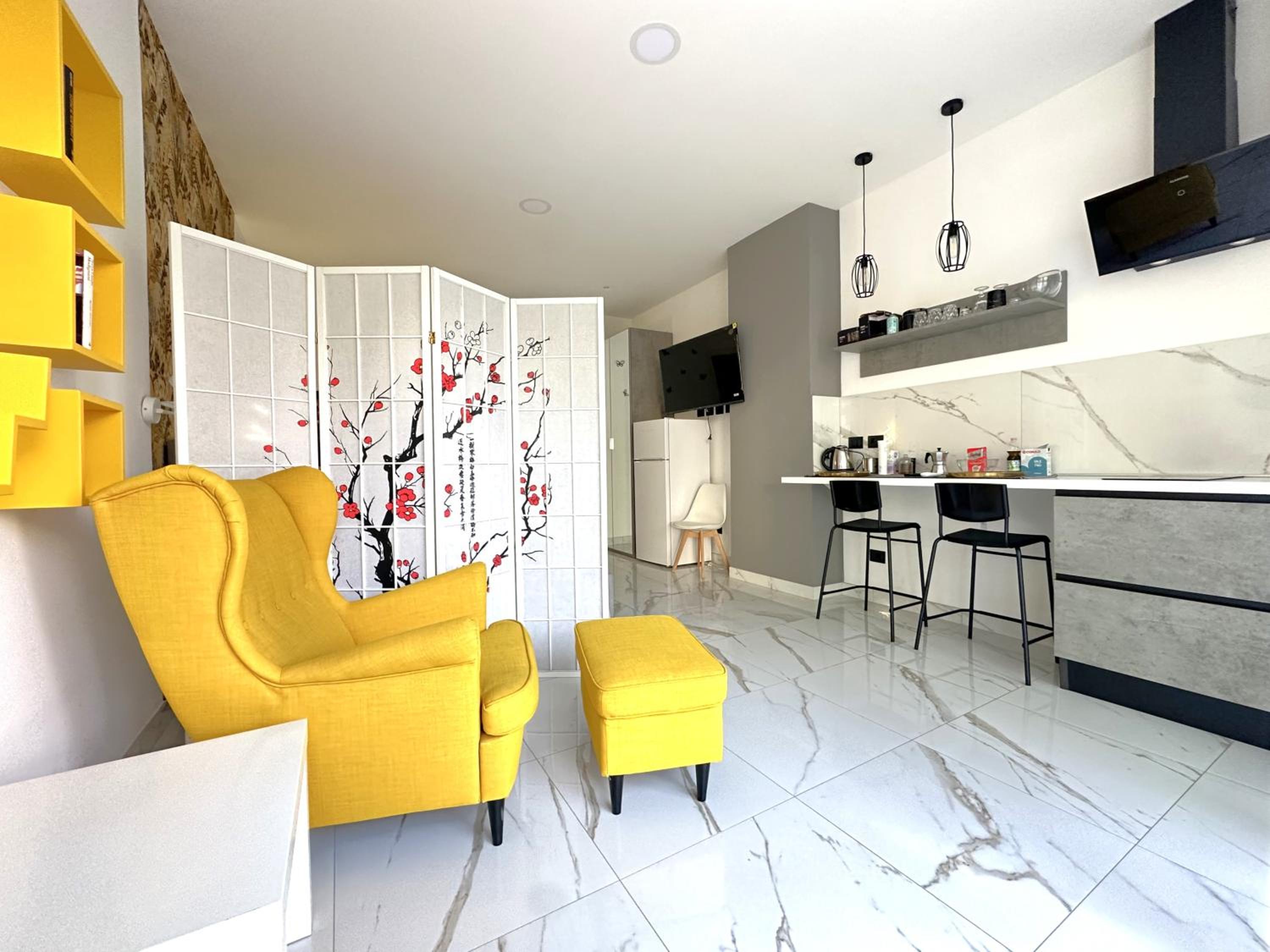 One-Bedroom Apartment