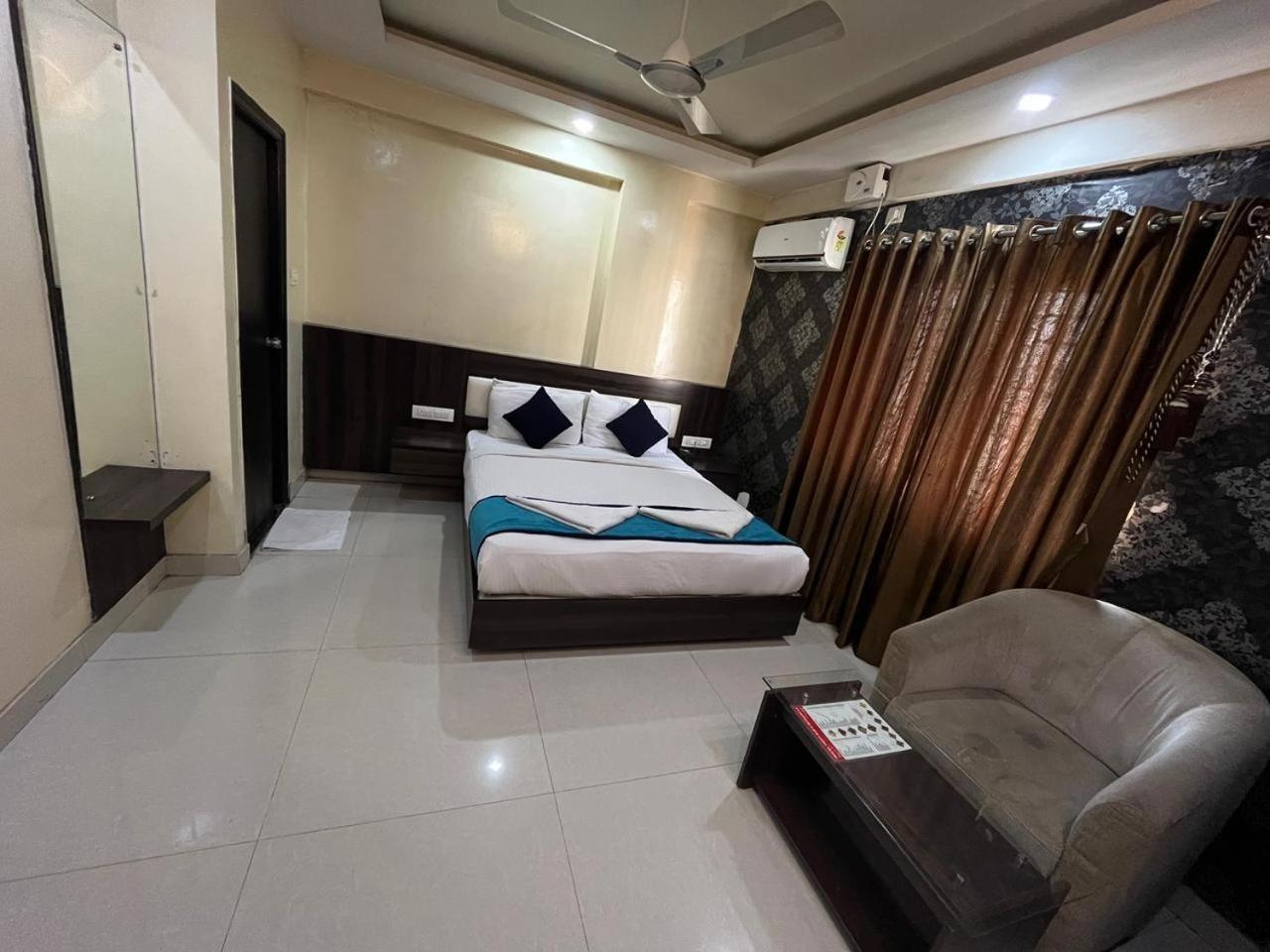 Deluxe Double Room - Photo 1