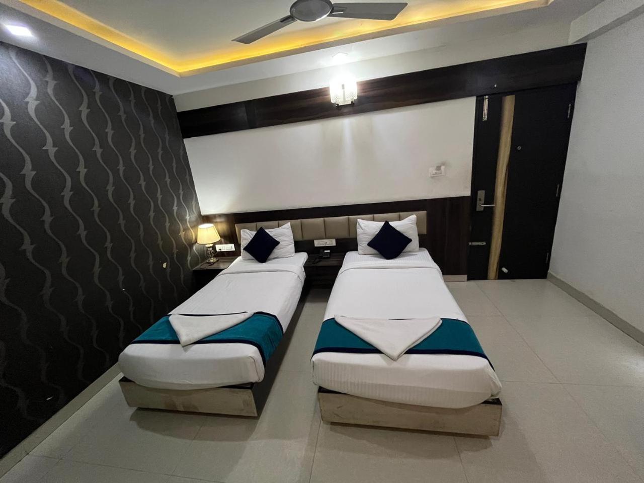 Deluxe Double Room - Photo 4